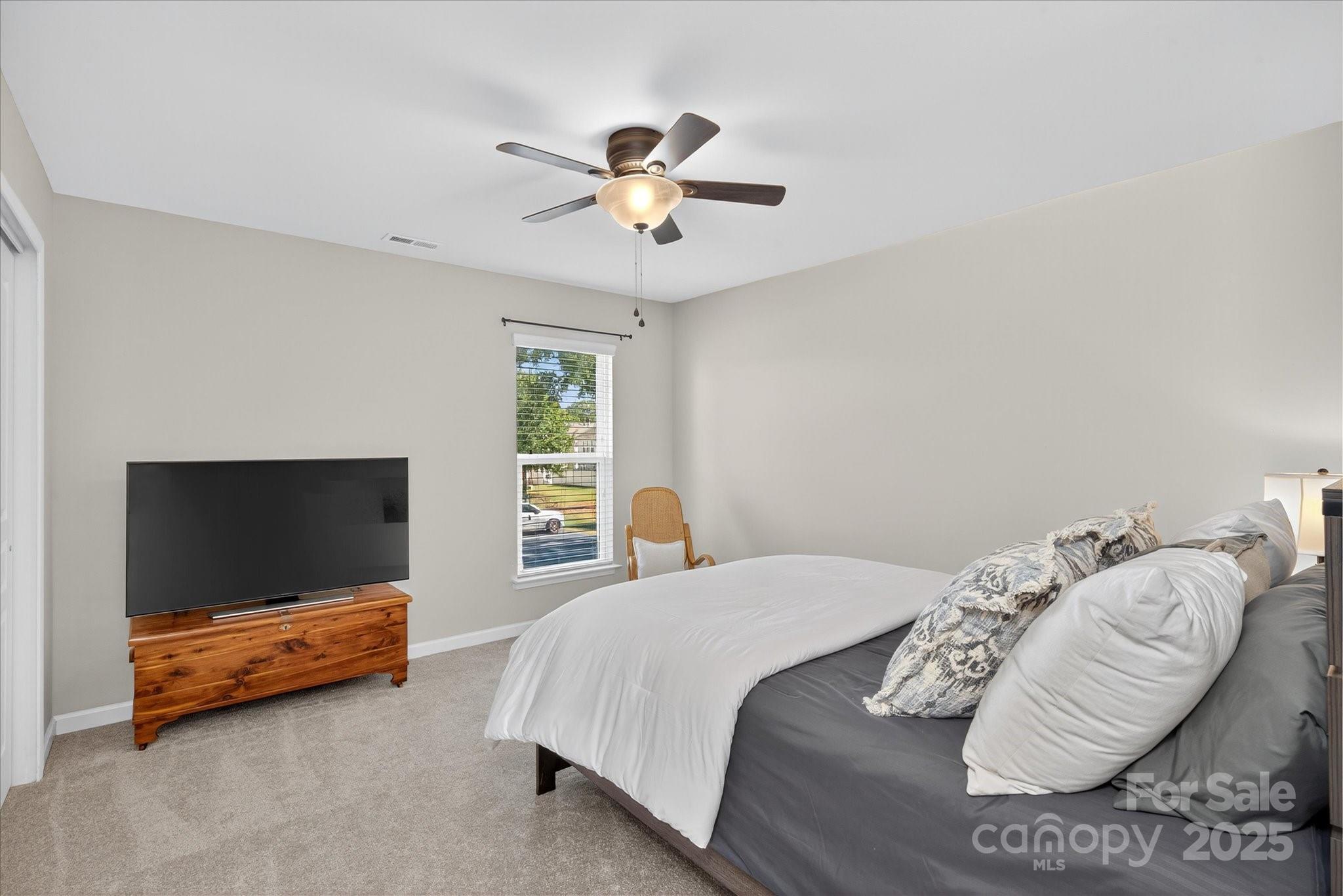 6621 Central Pacific Avenue