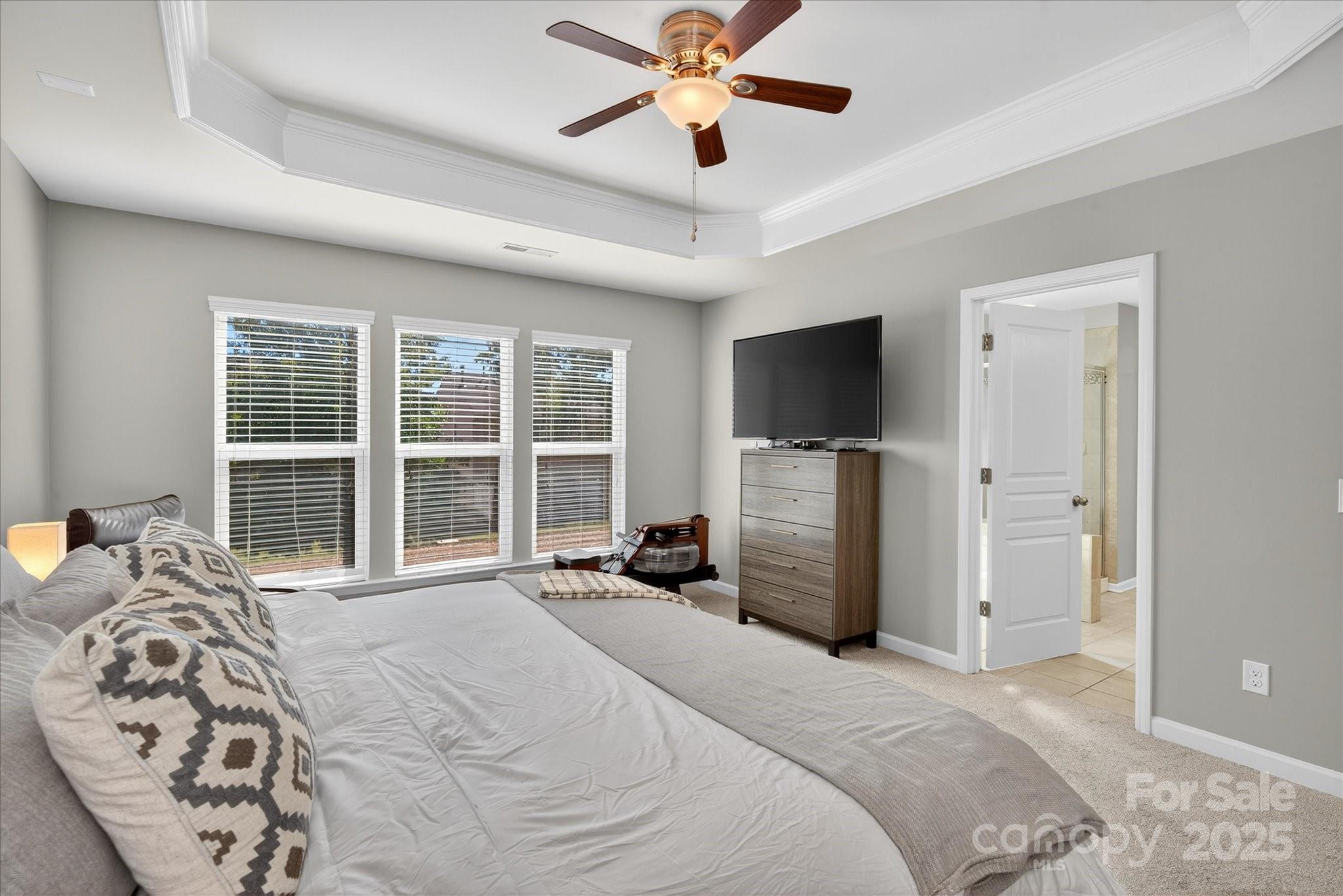 6621 Central Pacific Avenue