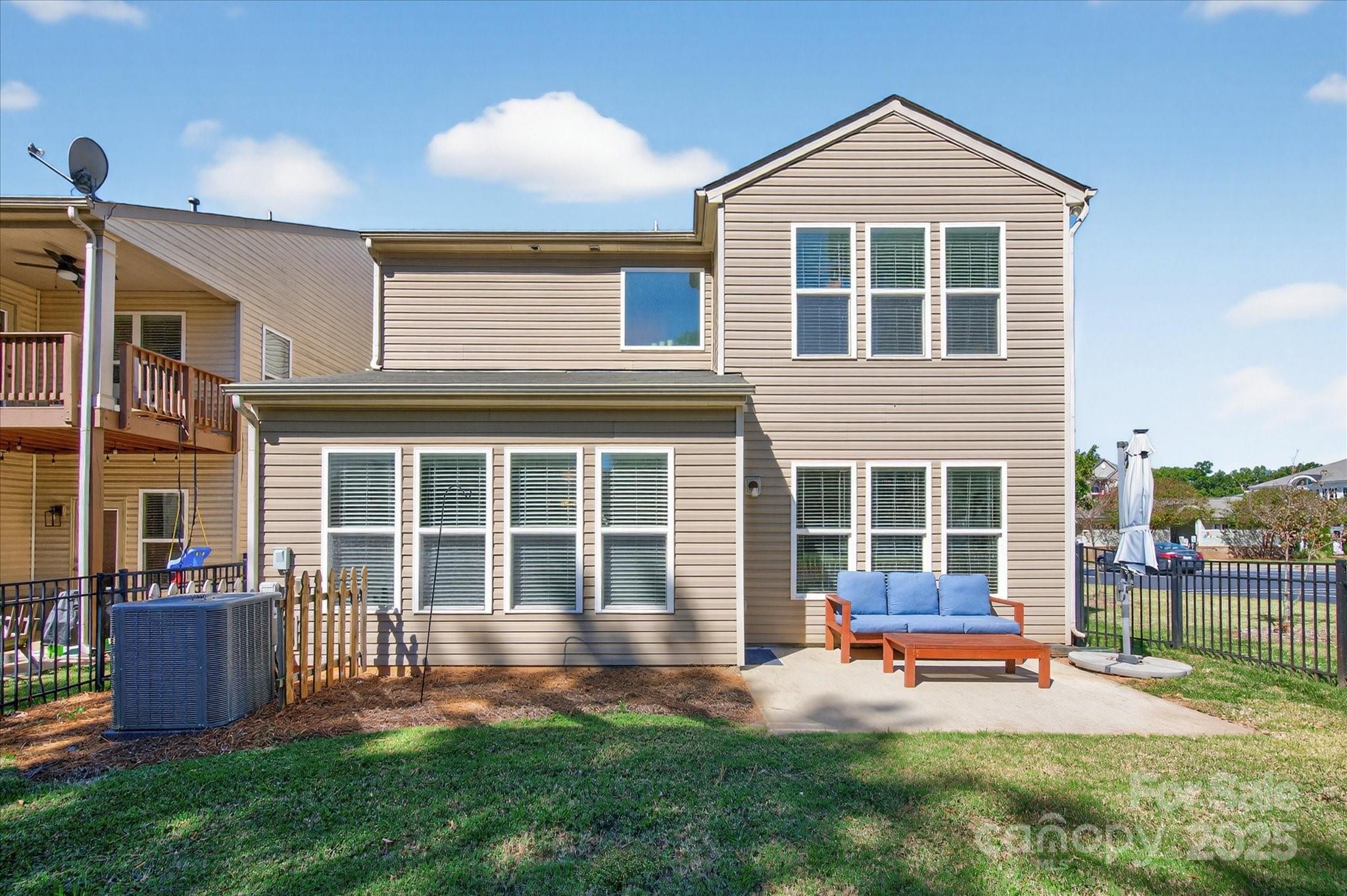 6621 Central Pacific Avenue