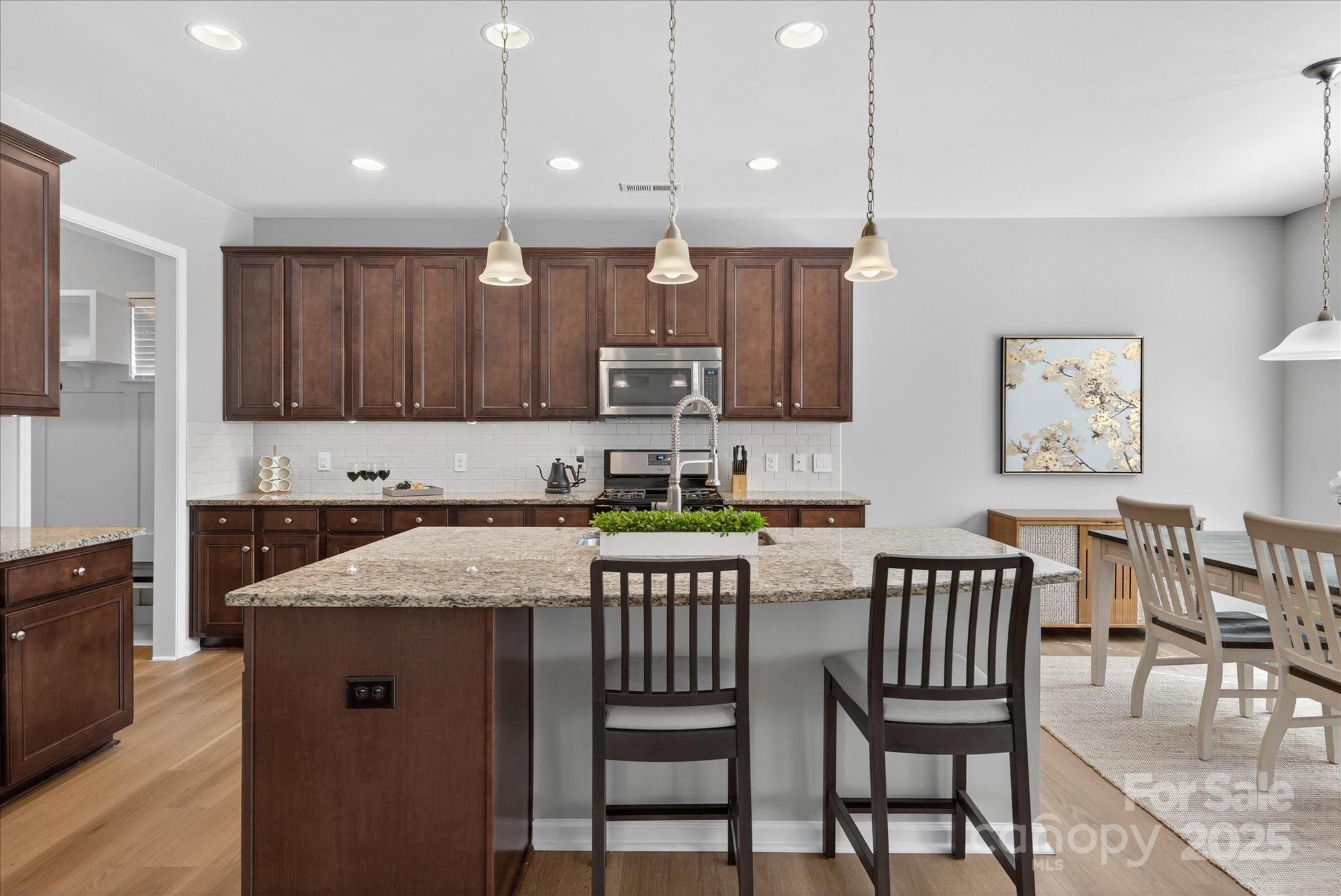 6621 Central Pacific Avenue