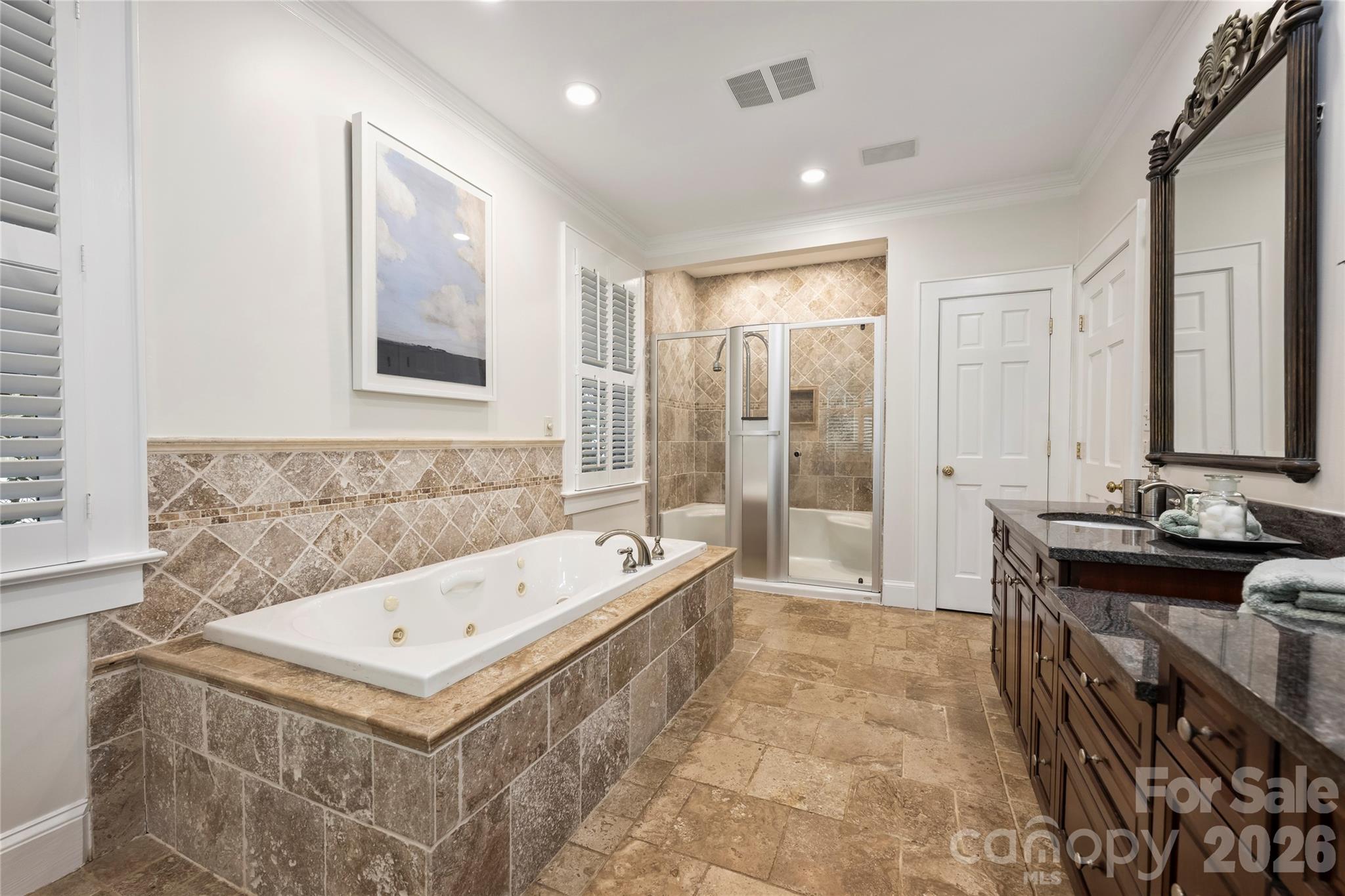 2126 Dilworth Road E