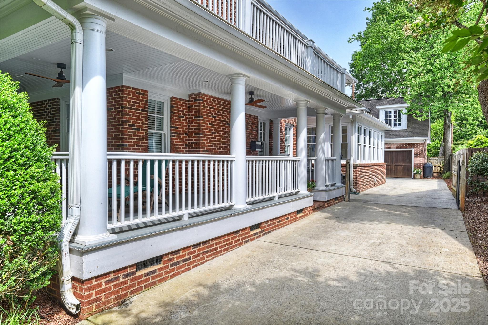 2126 Dilworth Road E