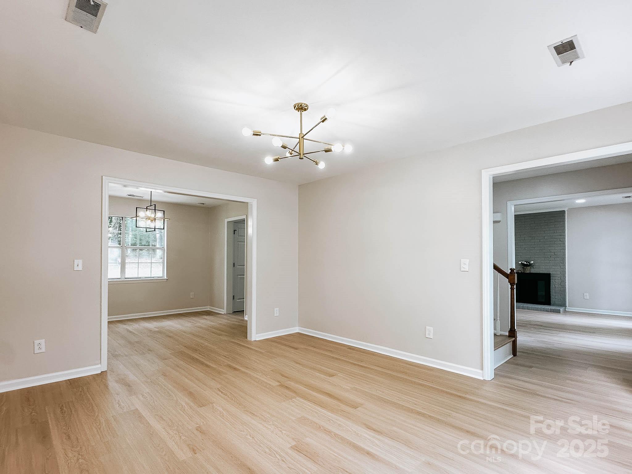 2105 Killarney Place