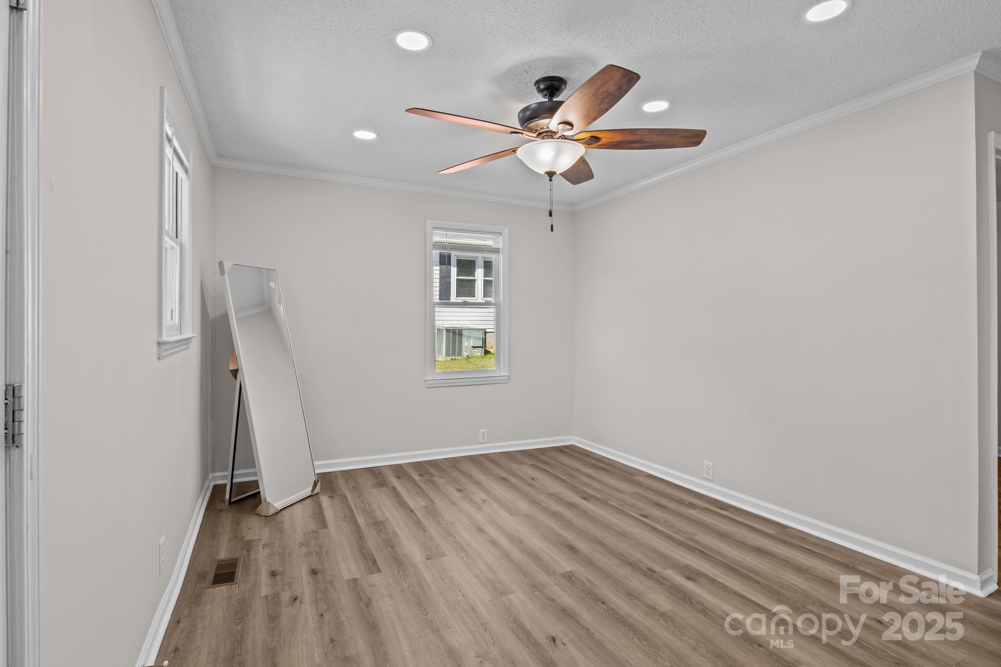 1004 Plymouth Street