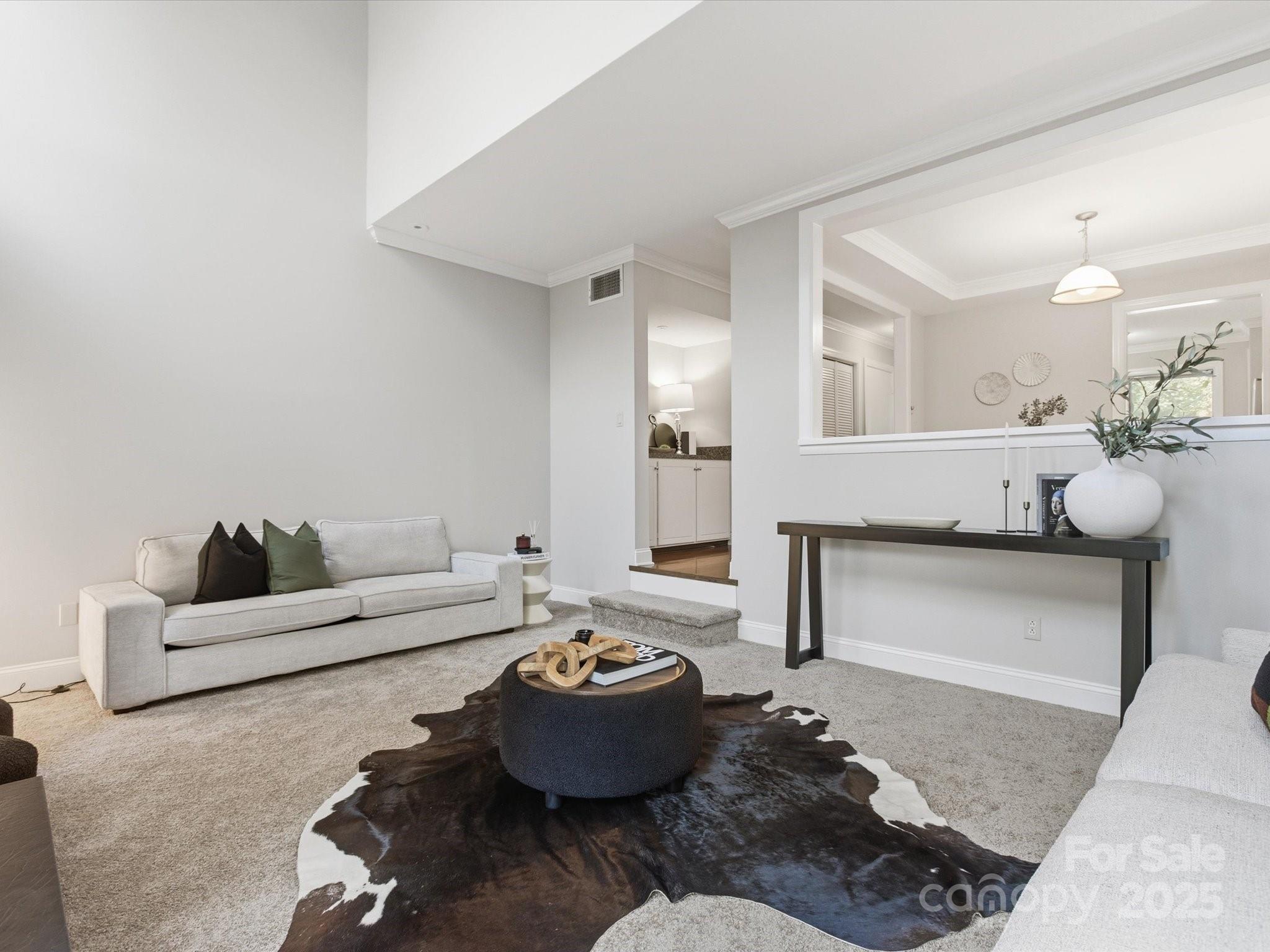 7925 Charter Oak Lane