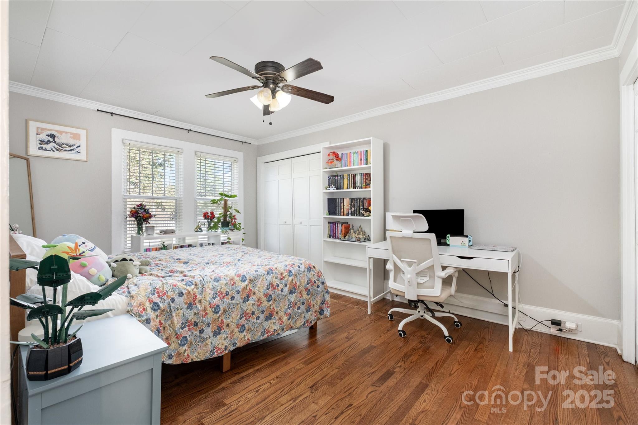 10 Willowbrook Drive NW