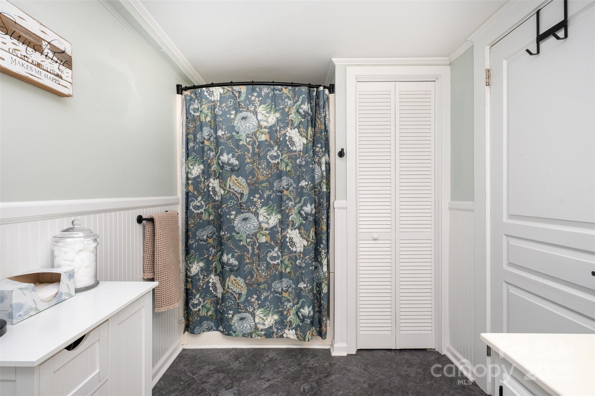 10 Willowbrook Drive NW