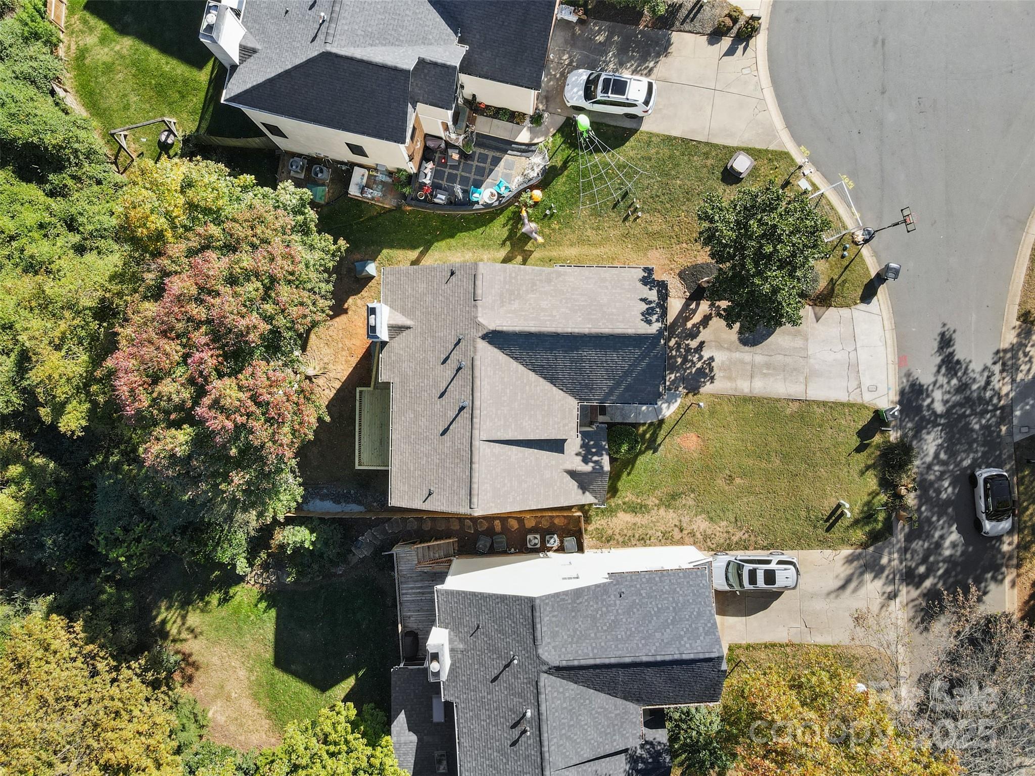 2016 Sablewood Drive