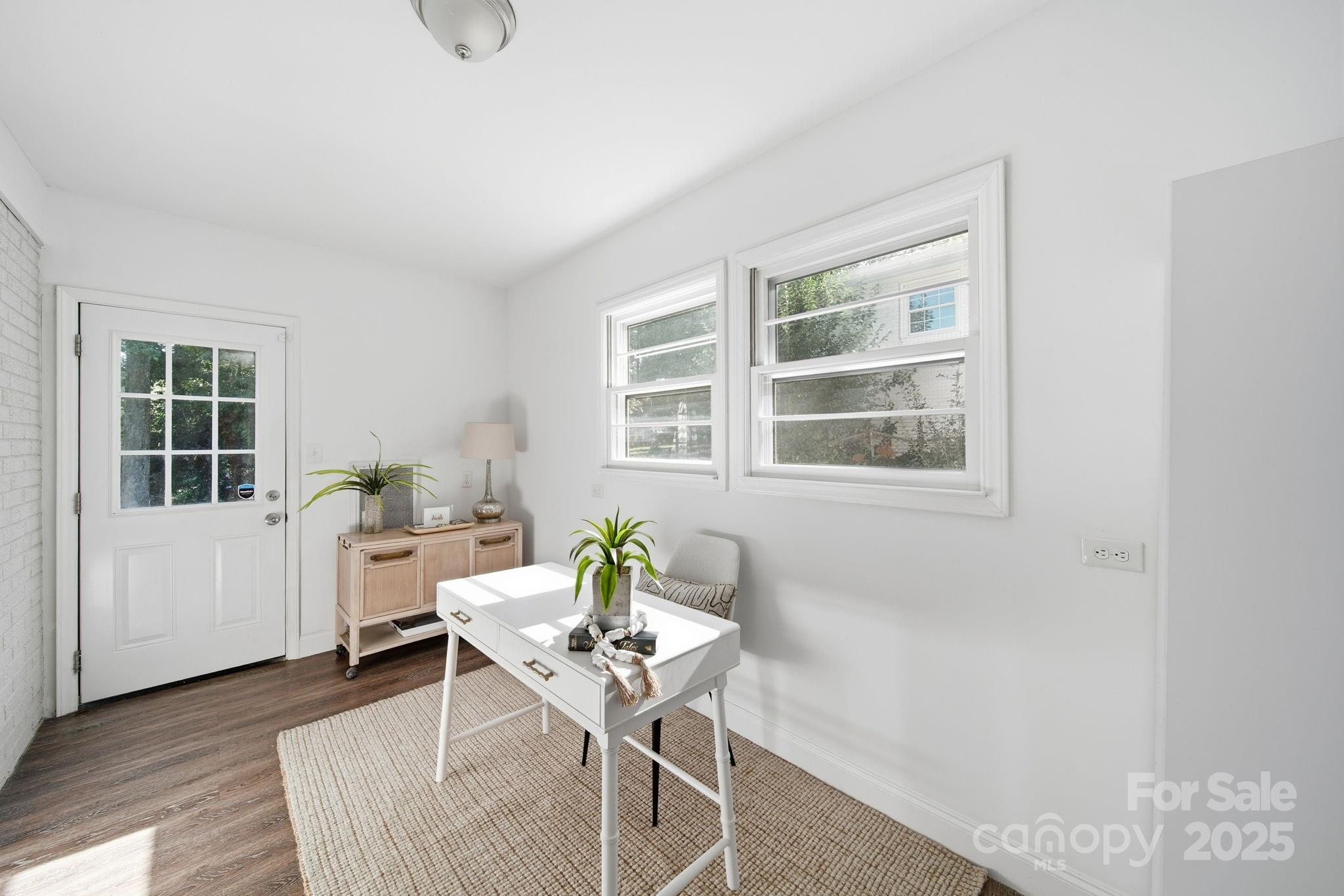 5631 Londonderry Road