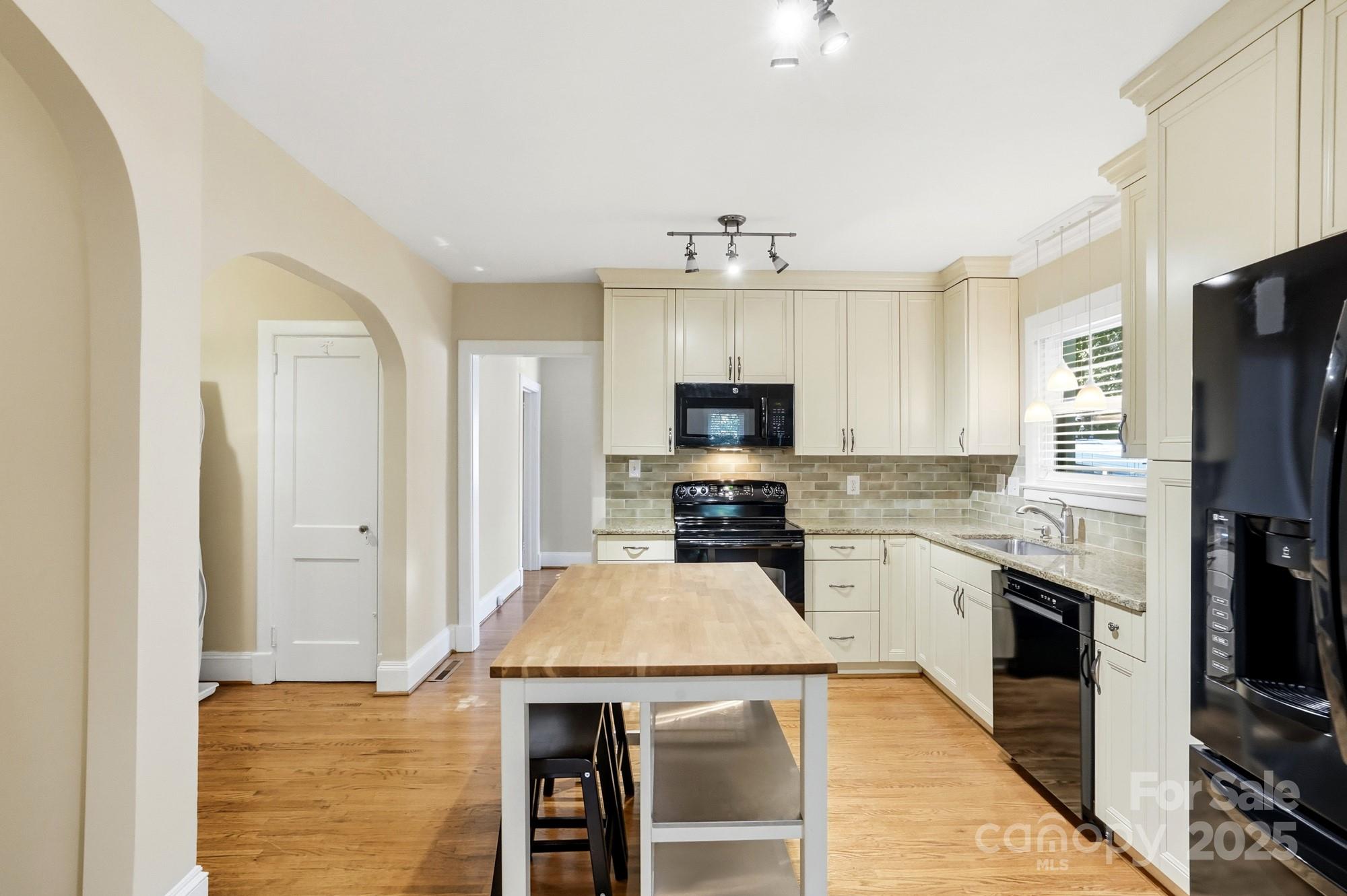 3108 Westmoreland Avenue