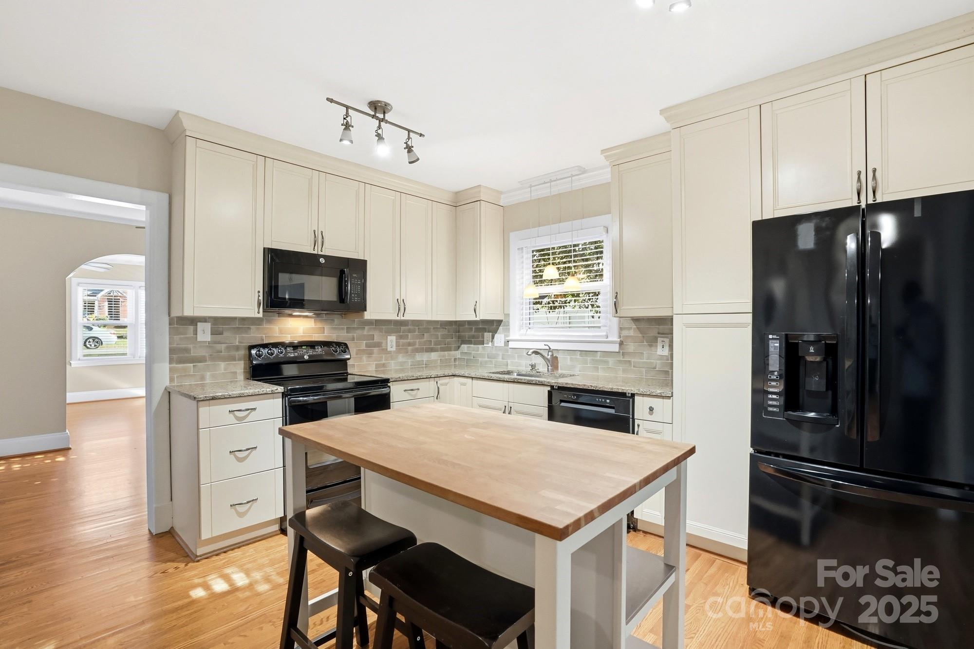 3108 Westmoreland Avenue