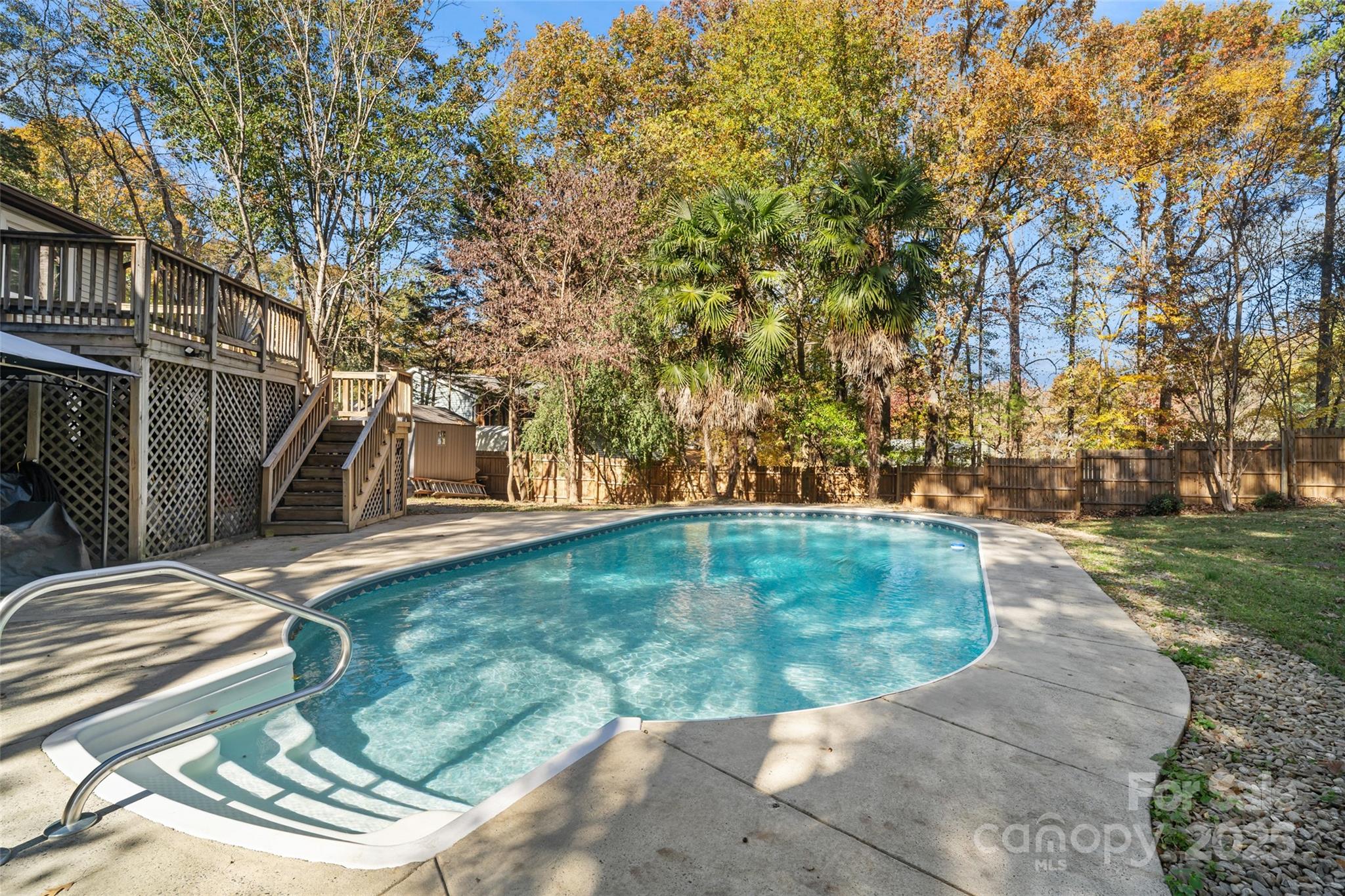 5709 Shadow Creek Road