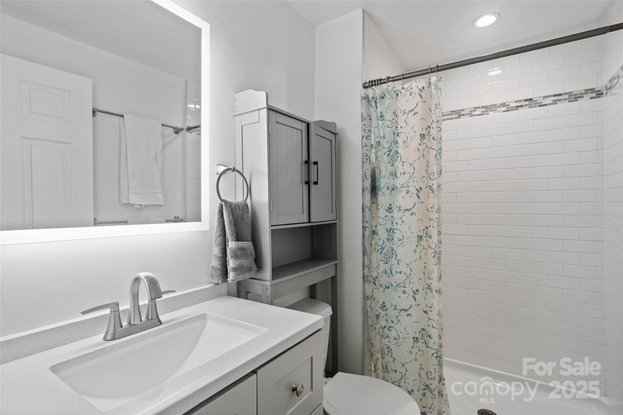 5709 Shadow Creek Road