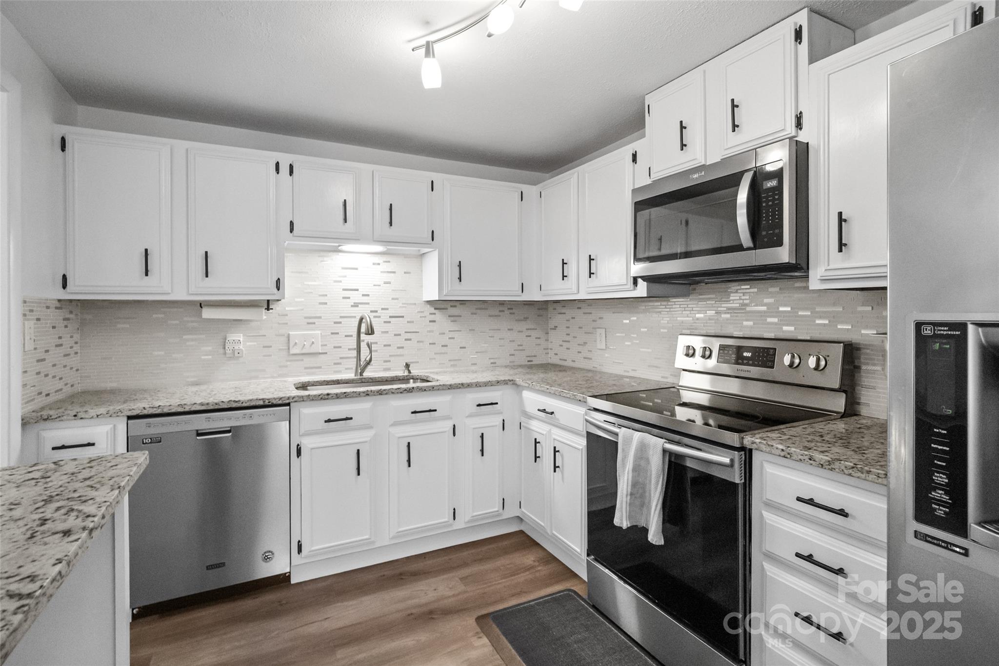 5709 Shadow Creek Road