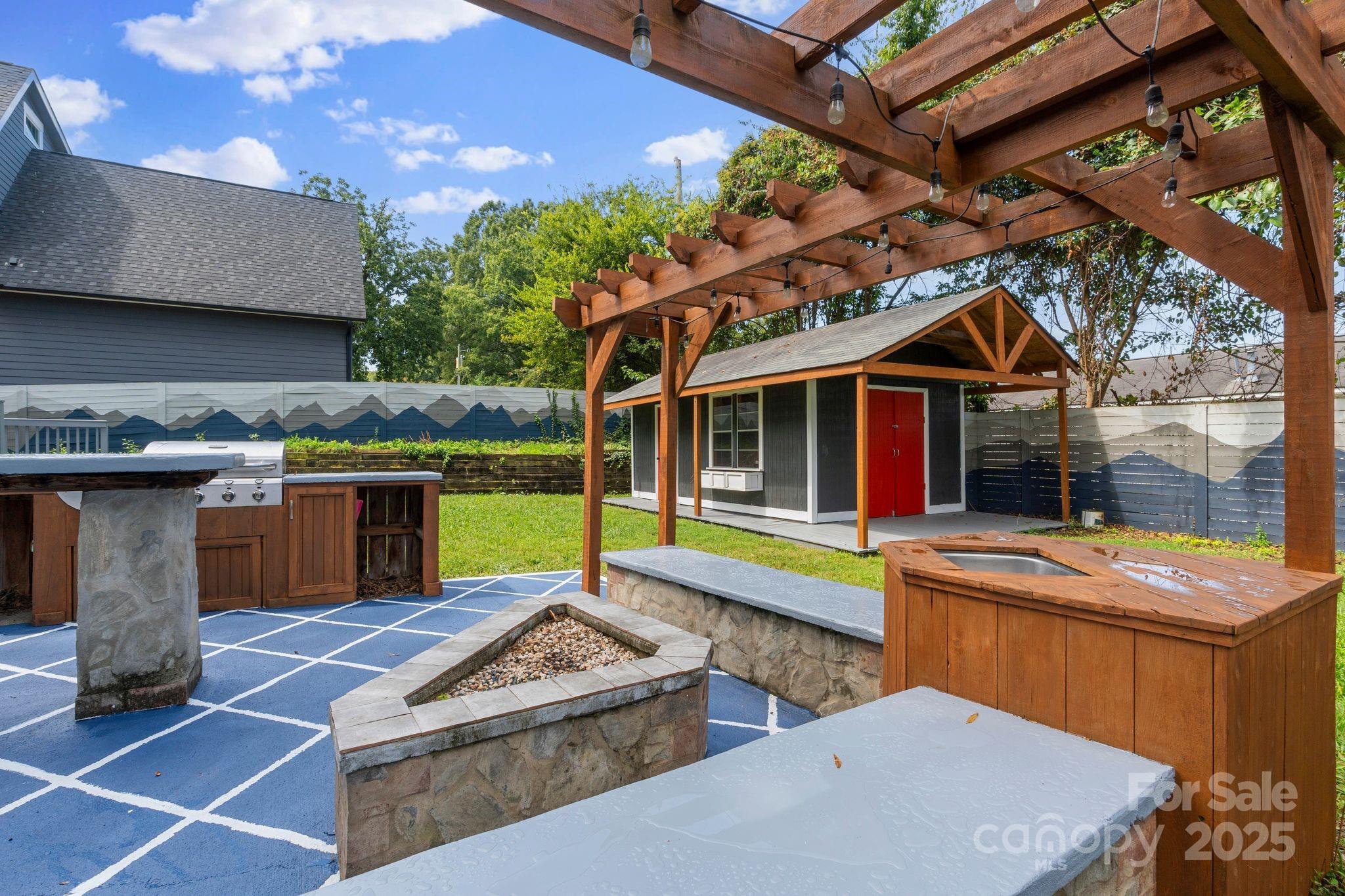 2327 Pinckney Avenue