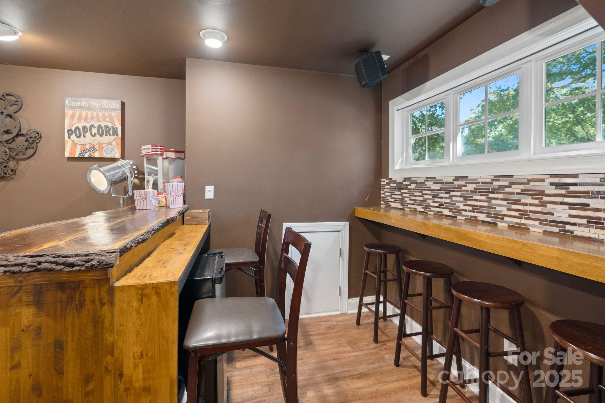 2327 Pinckney Avenue