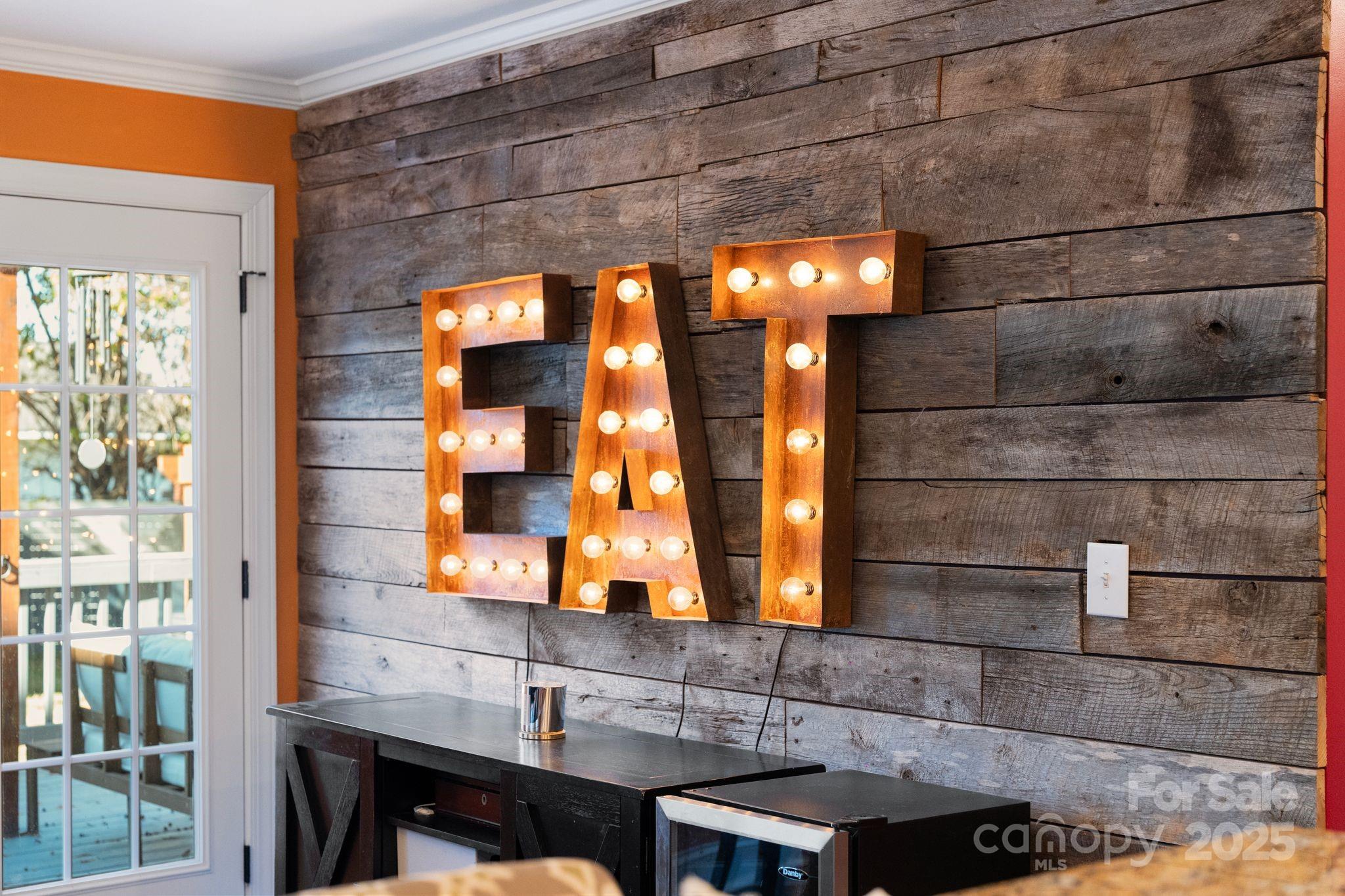 2327 Pinckney Avenue