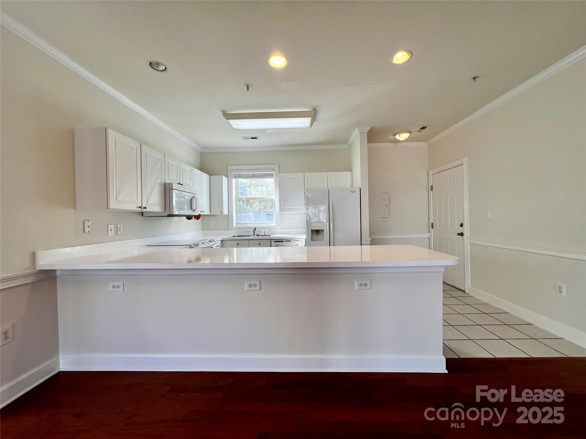 8929 Meadow Vista Road