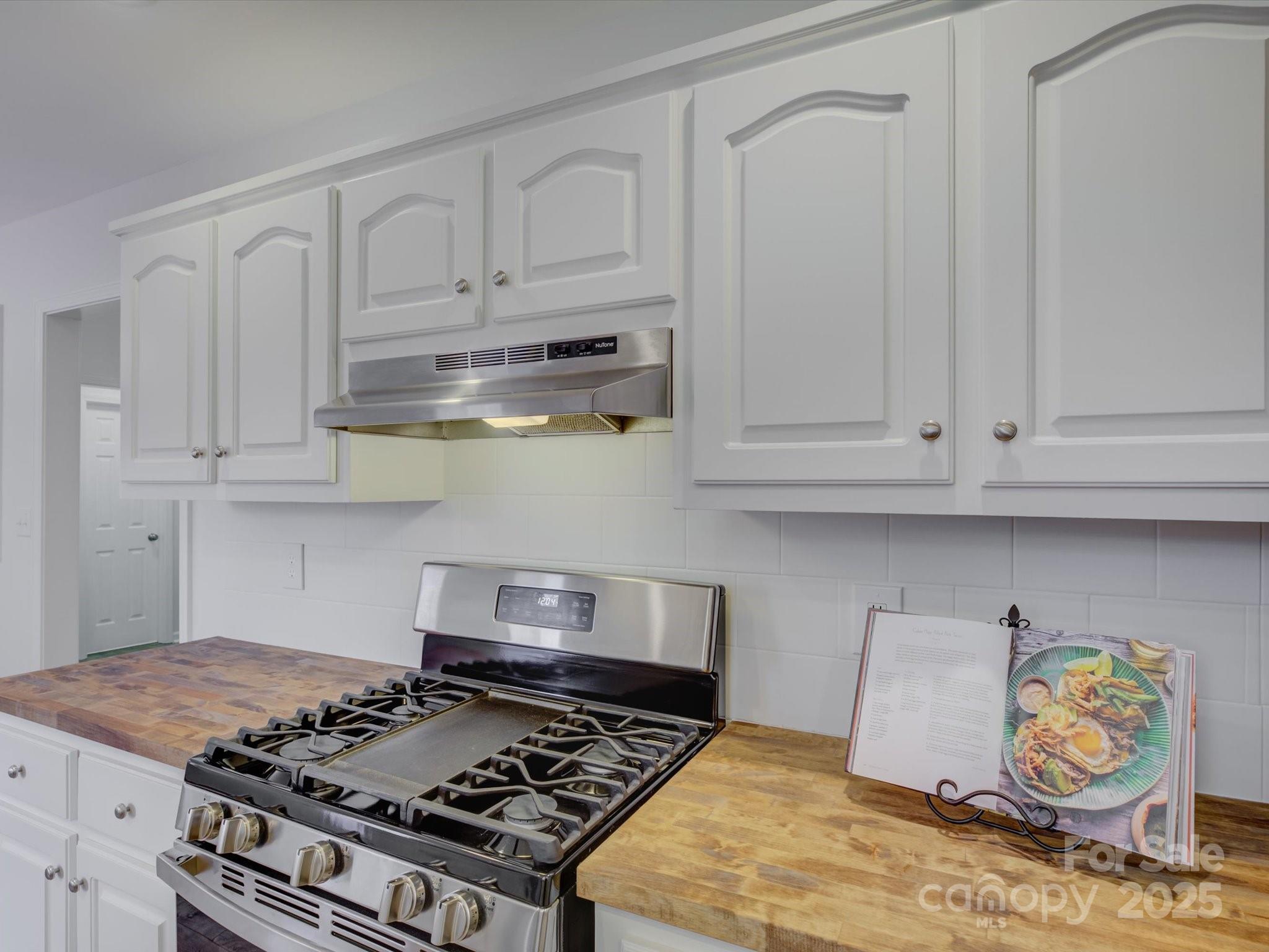 6030 Featherstone Court