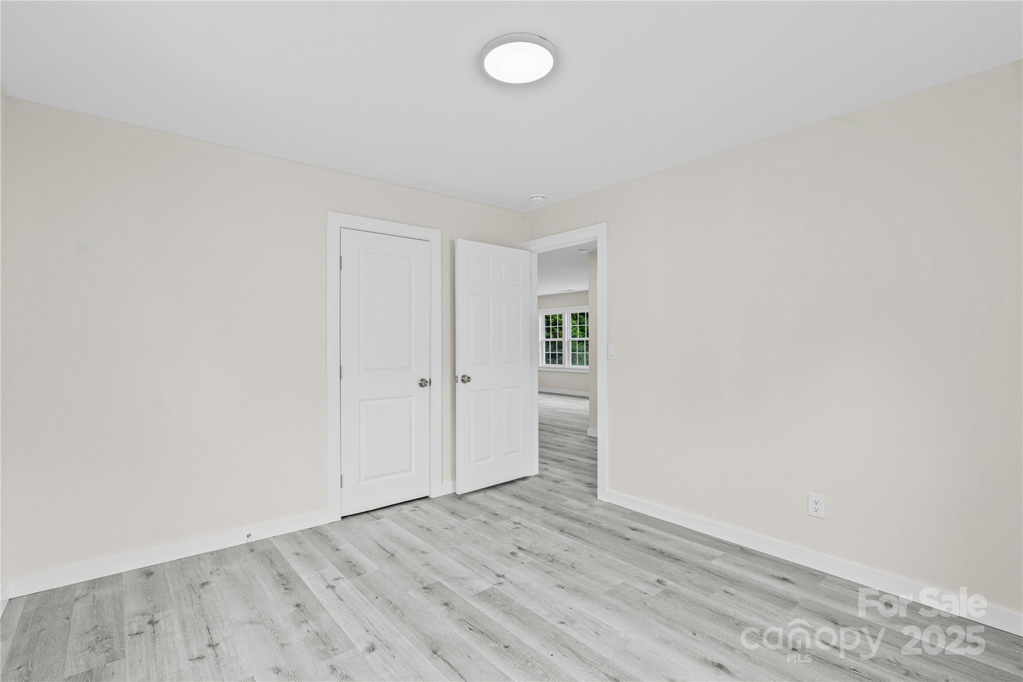 1017 W Fisher Street