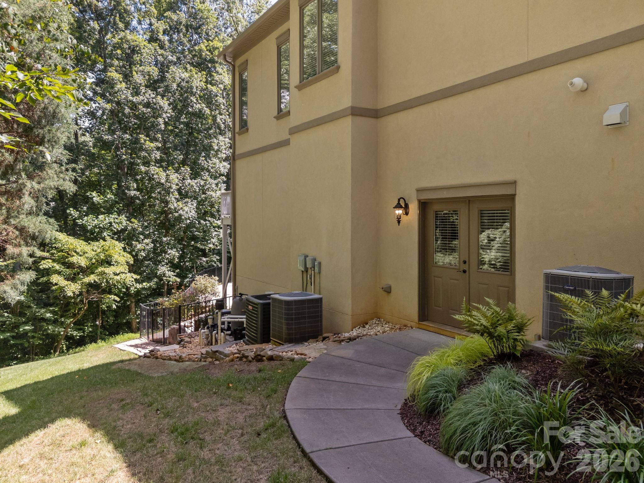 242 Anniston Way