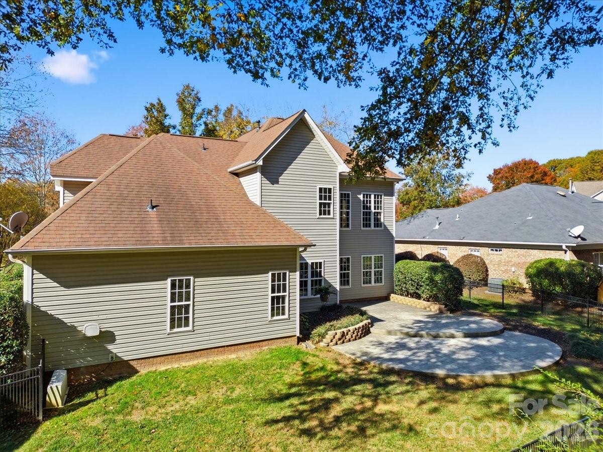 7709 Sedgebrook Drive E