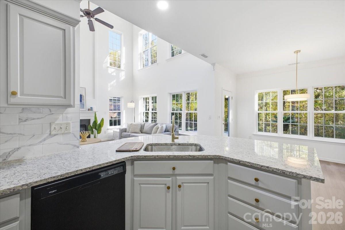 7709 Sedgebrook Drive E