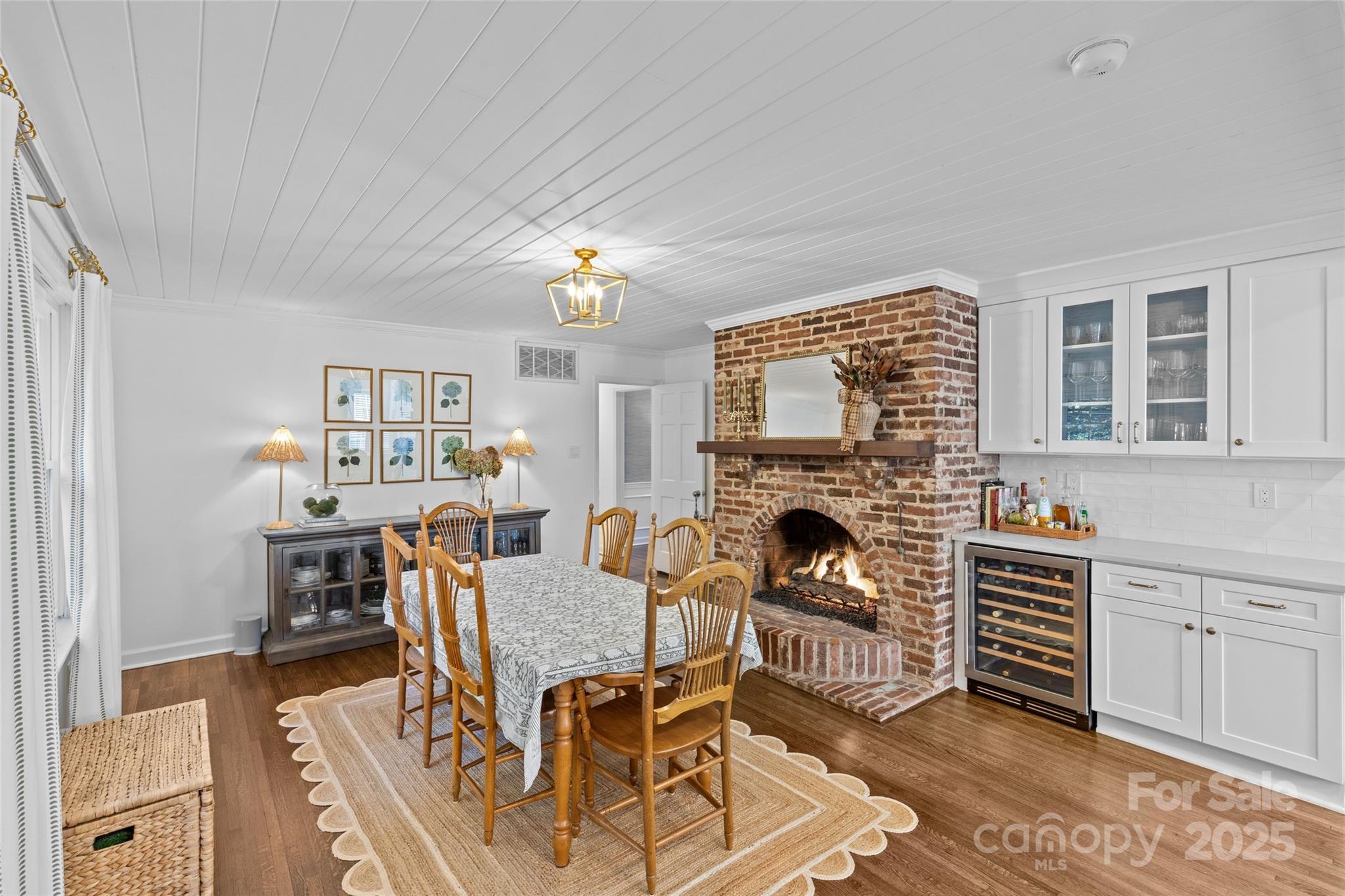 7526 Whistlestop Road