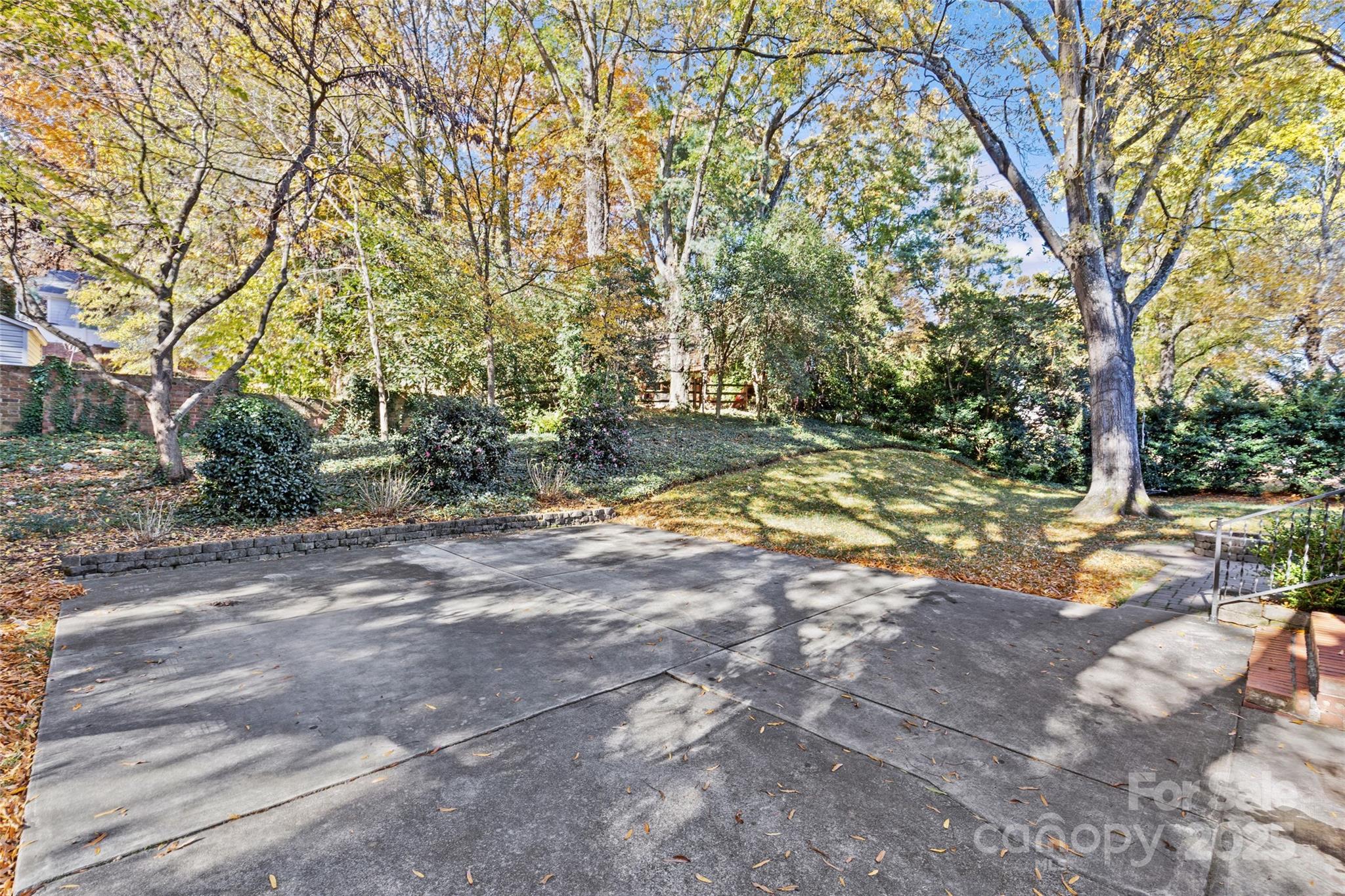 7526 Whistlestop Road