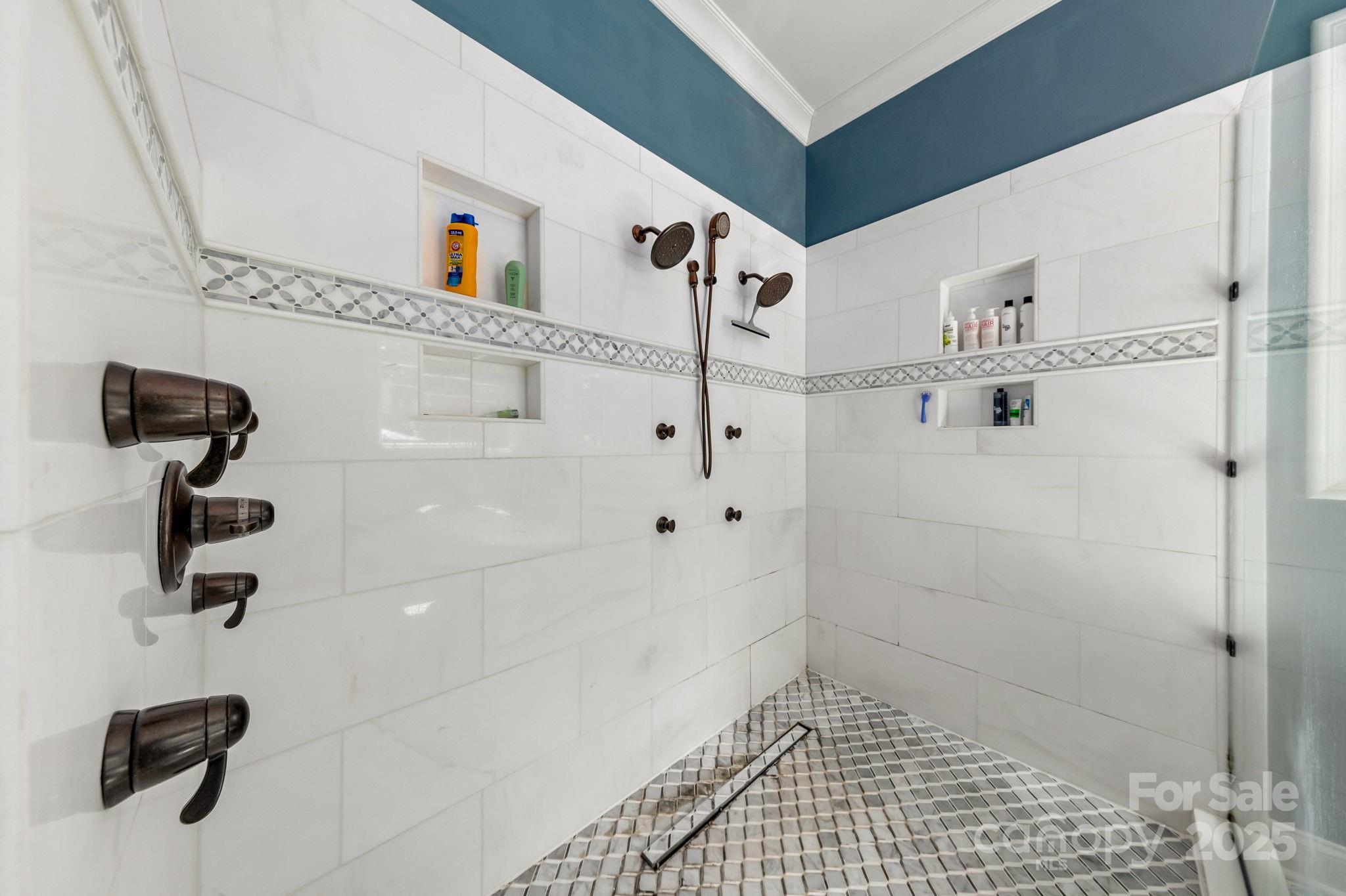 1486 Winged Foot Drive