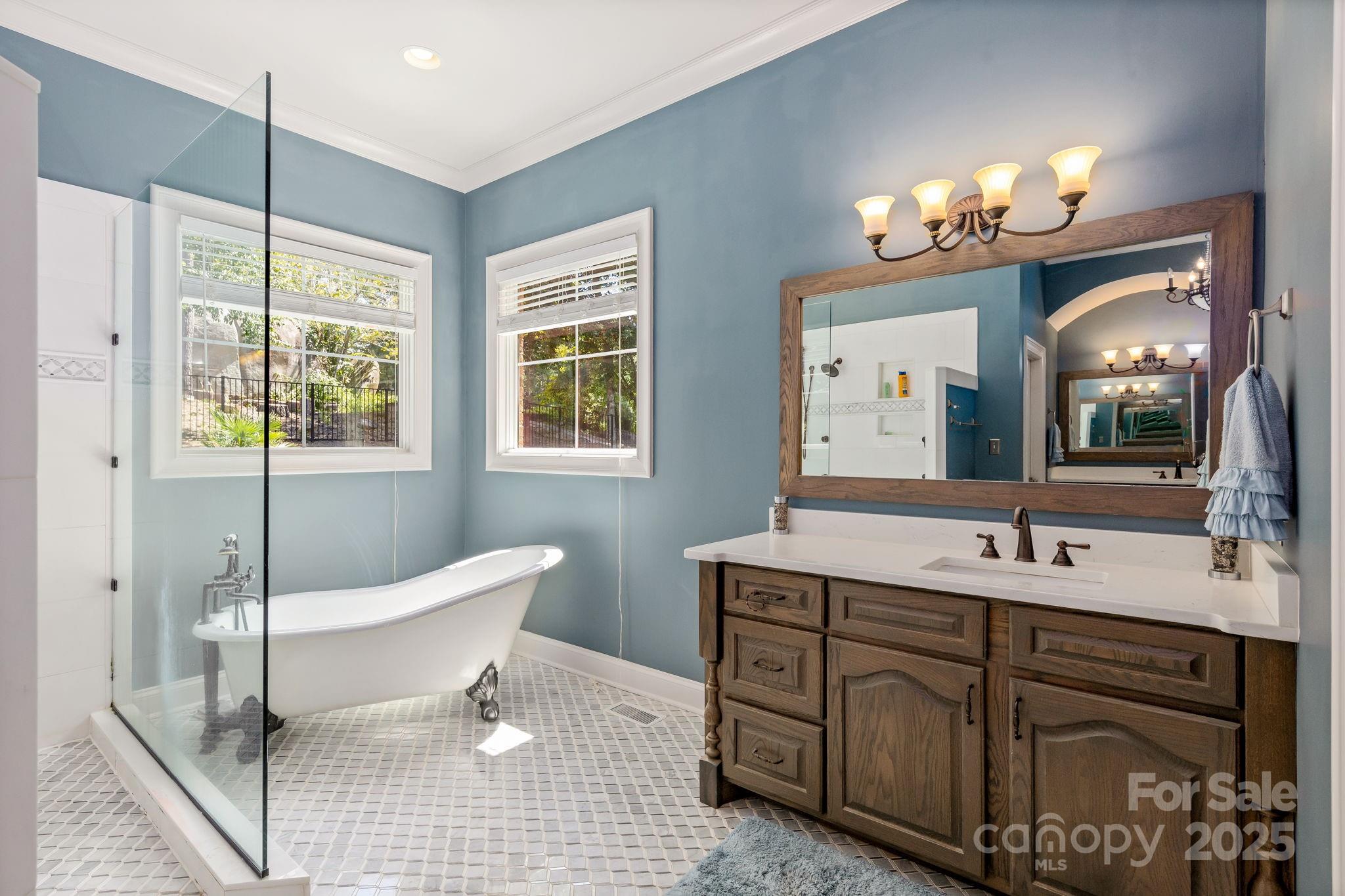 1486 Winged Foot Drive