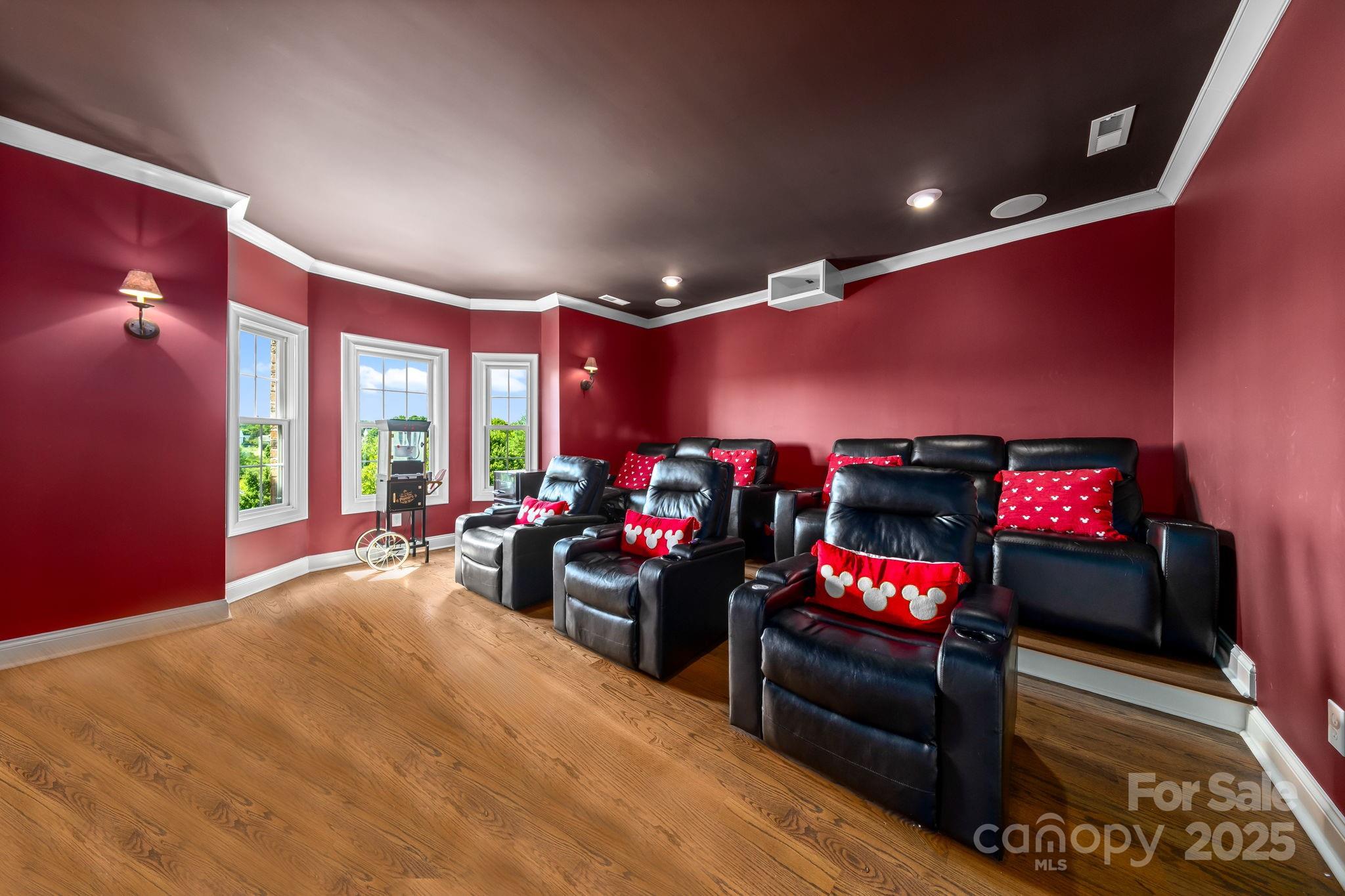 1486 Winged Foot Drive