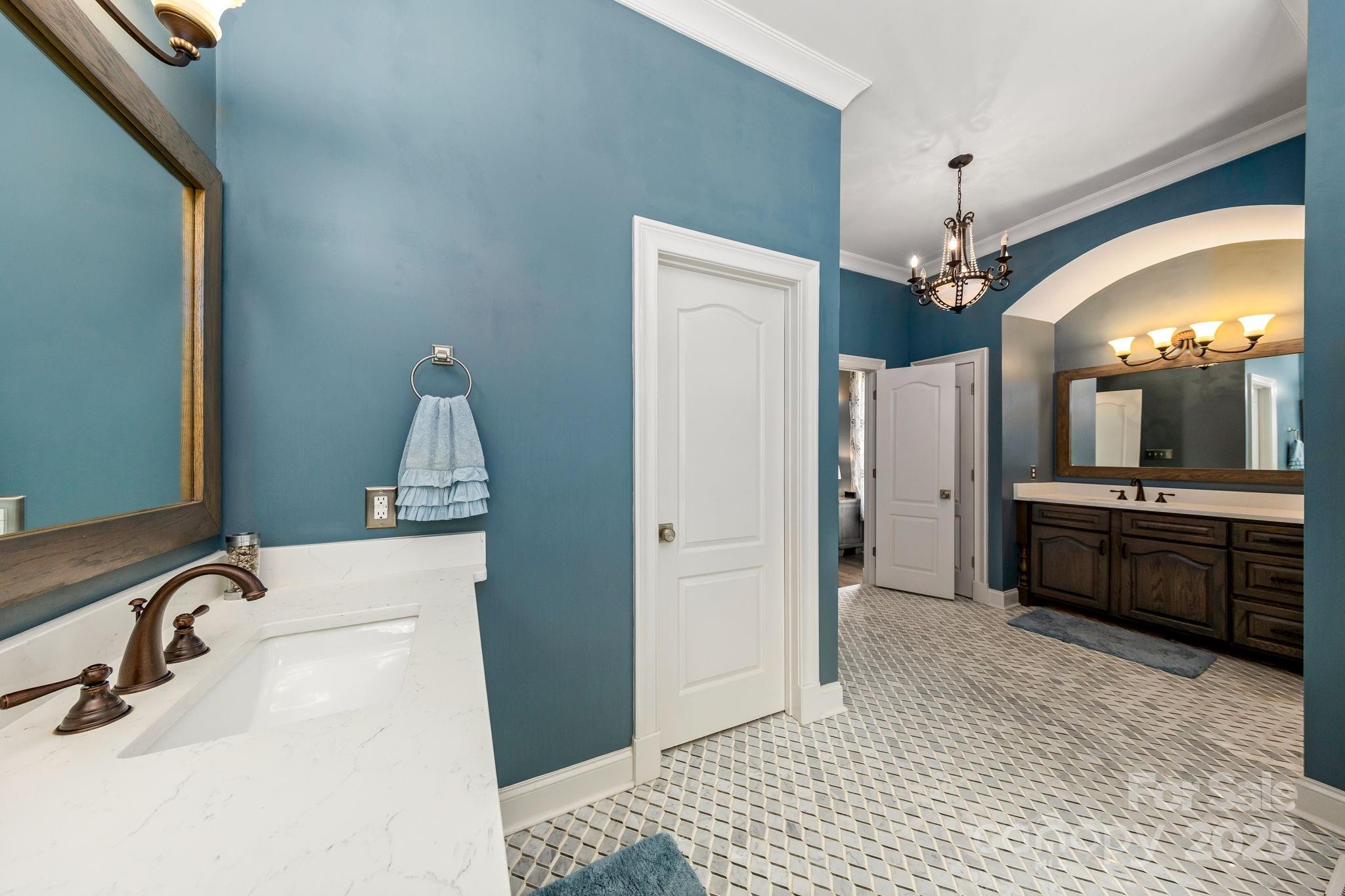 1486 Winged Foot Drive