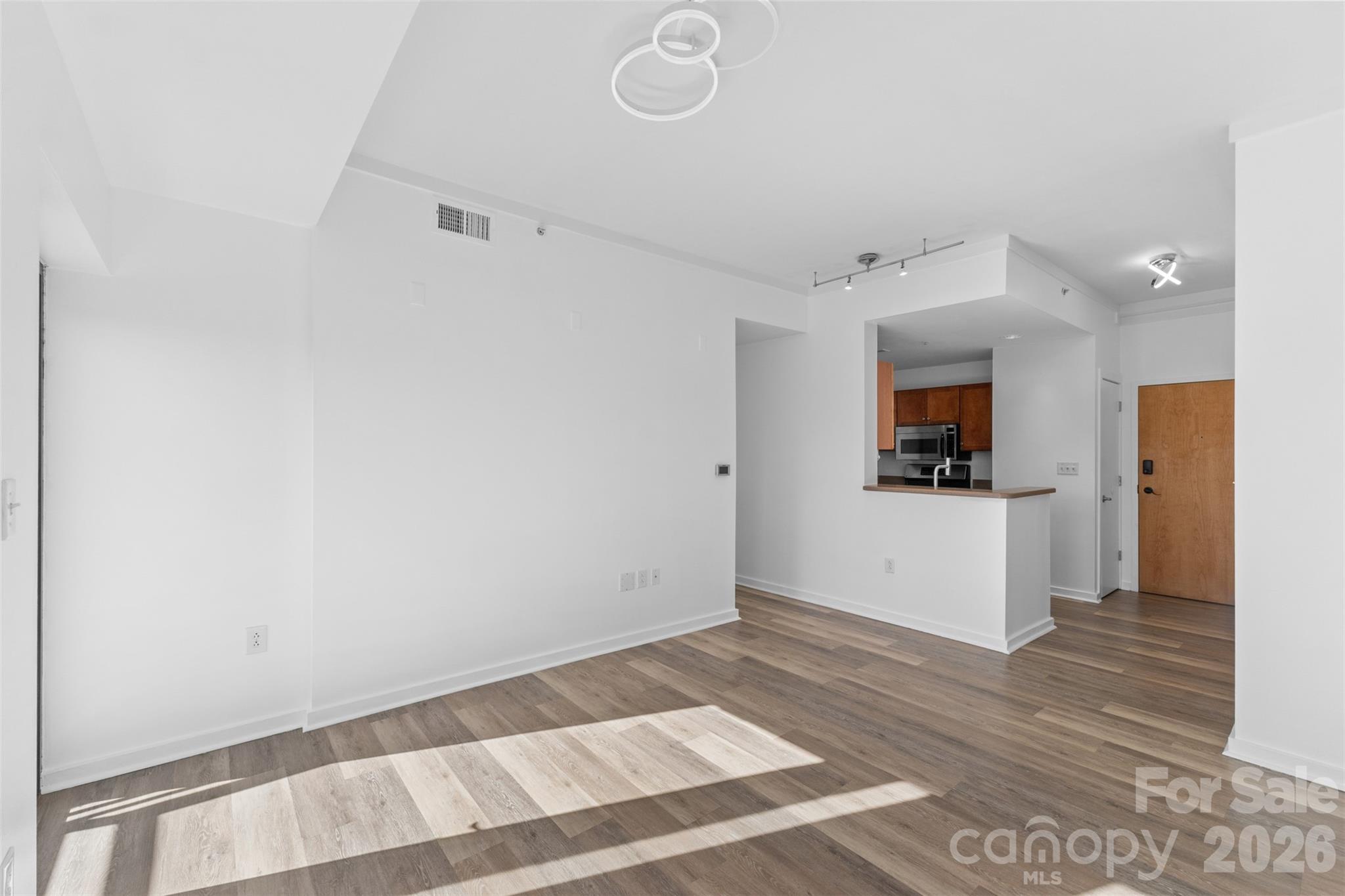 715 N Church Street Unit: 502