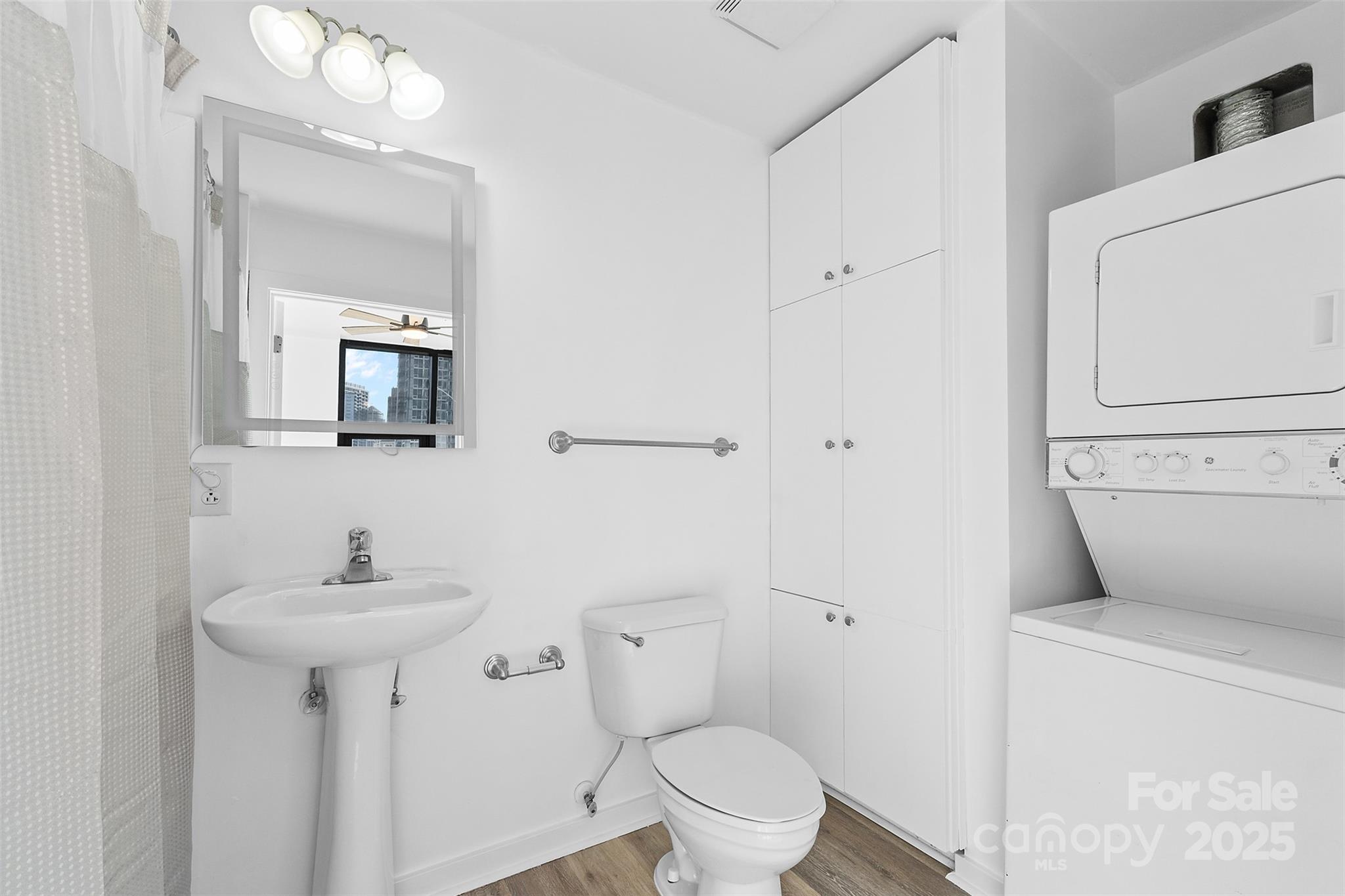 715 N Church Street Unit: 502