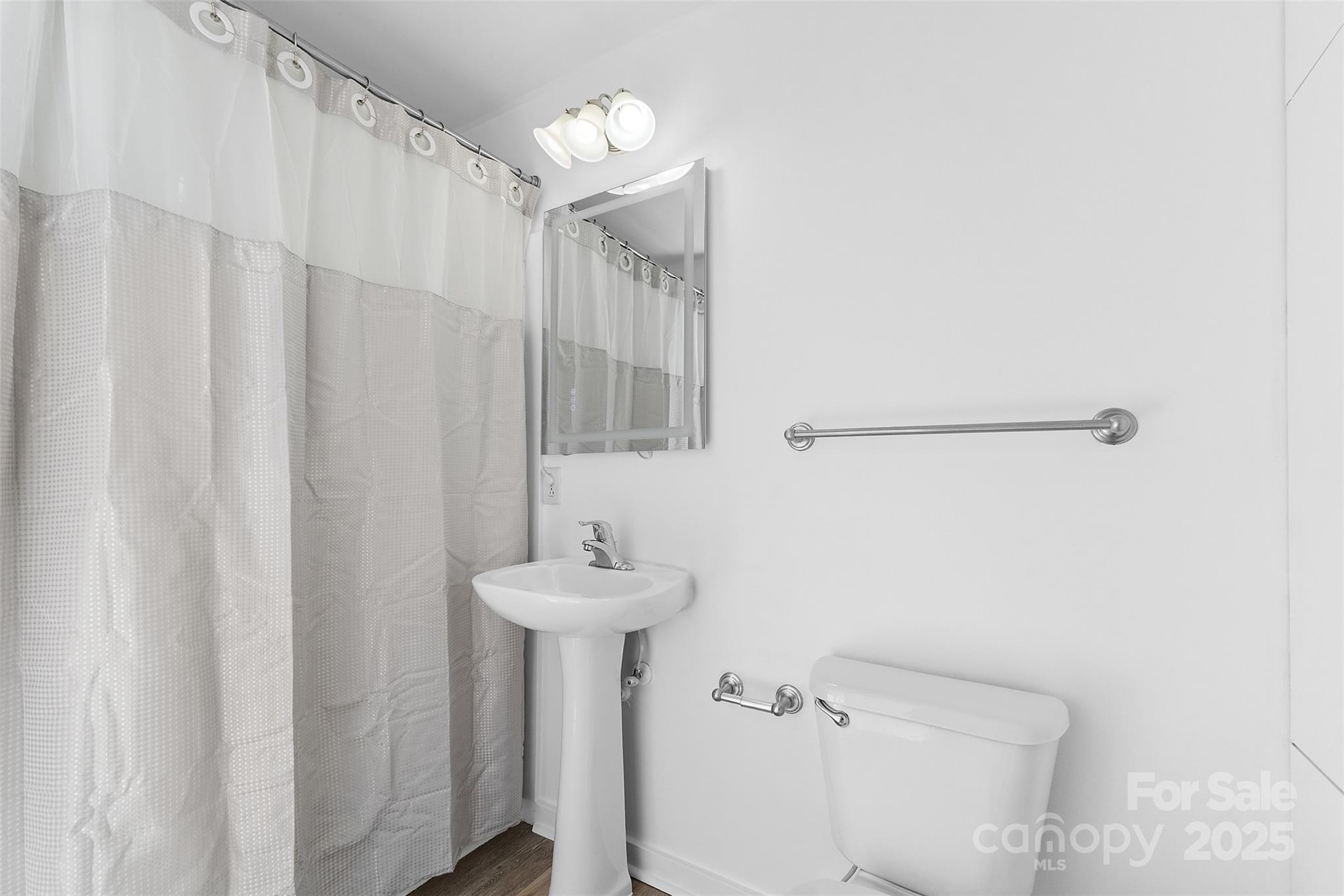 715 N Church Street Unit: 502