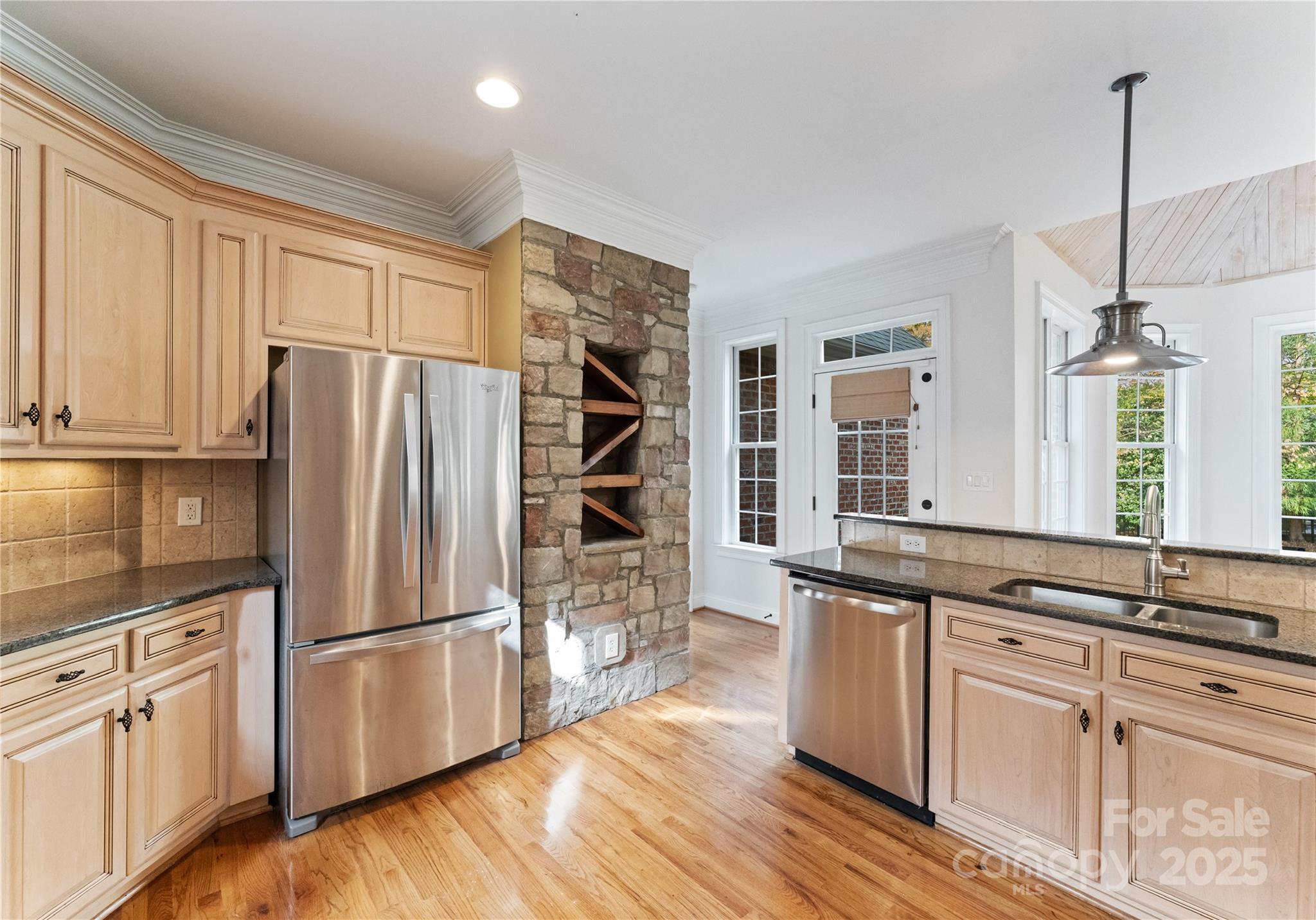 6412 Robin Hollow Drive