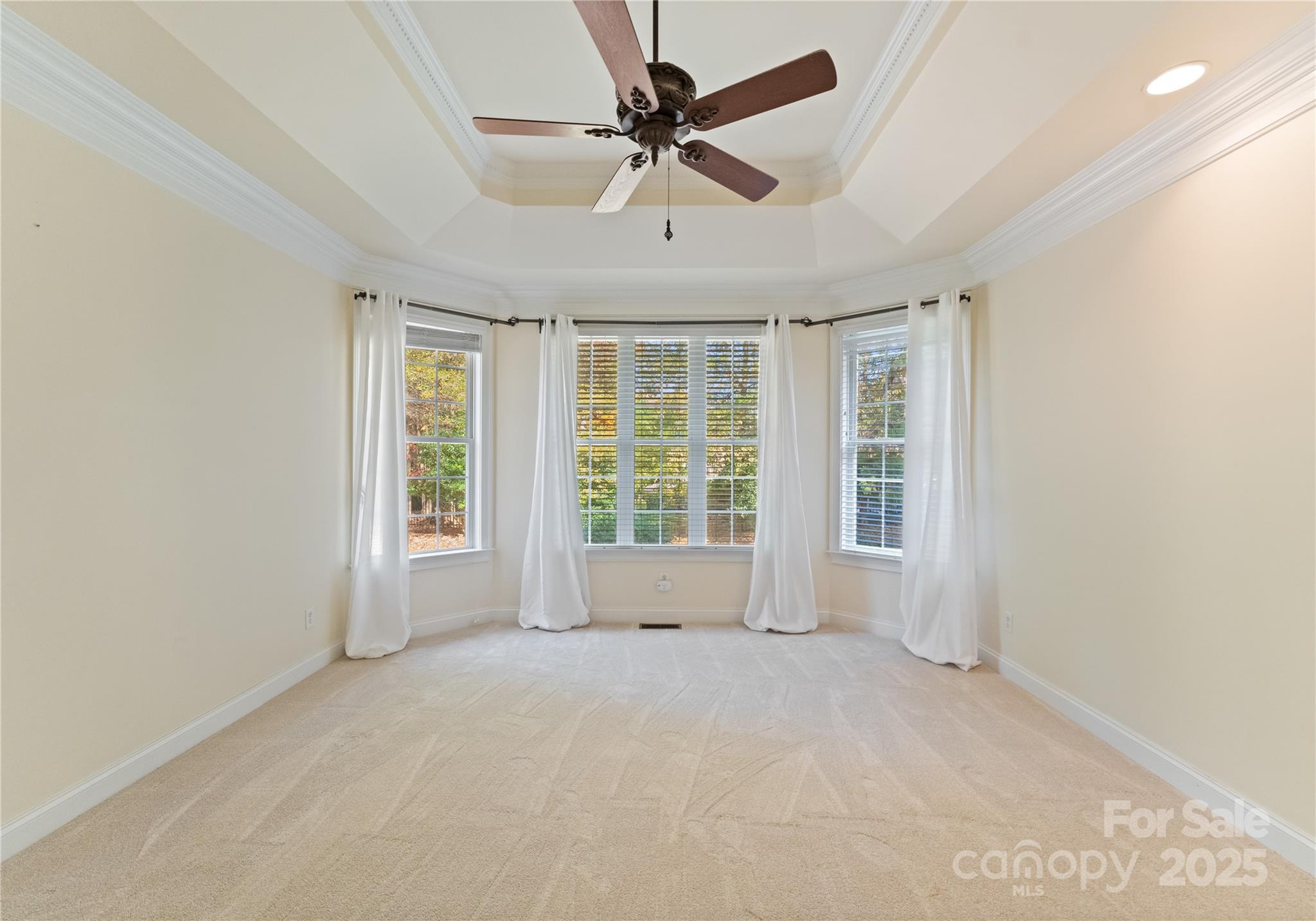 6412 Robin Hollow Drive