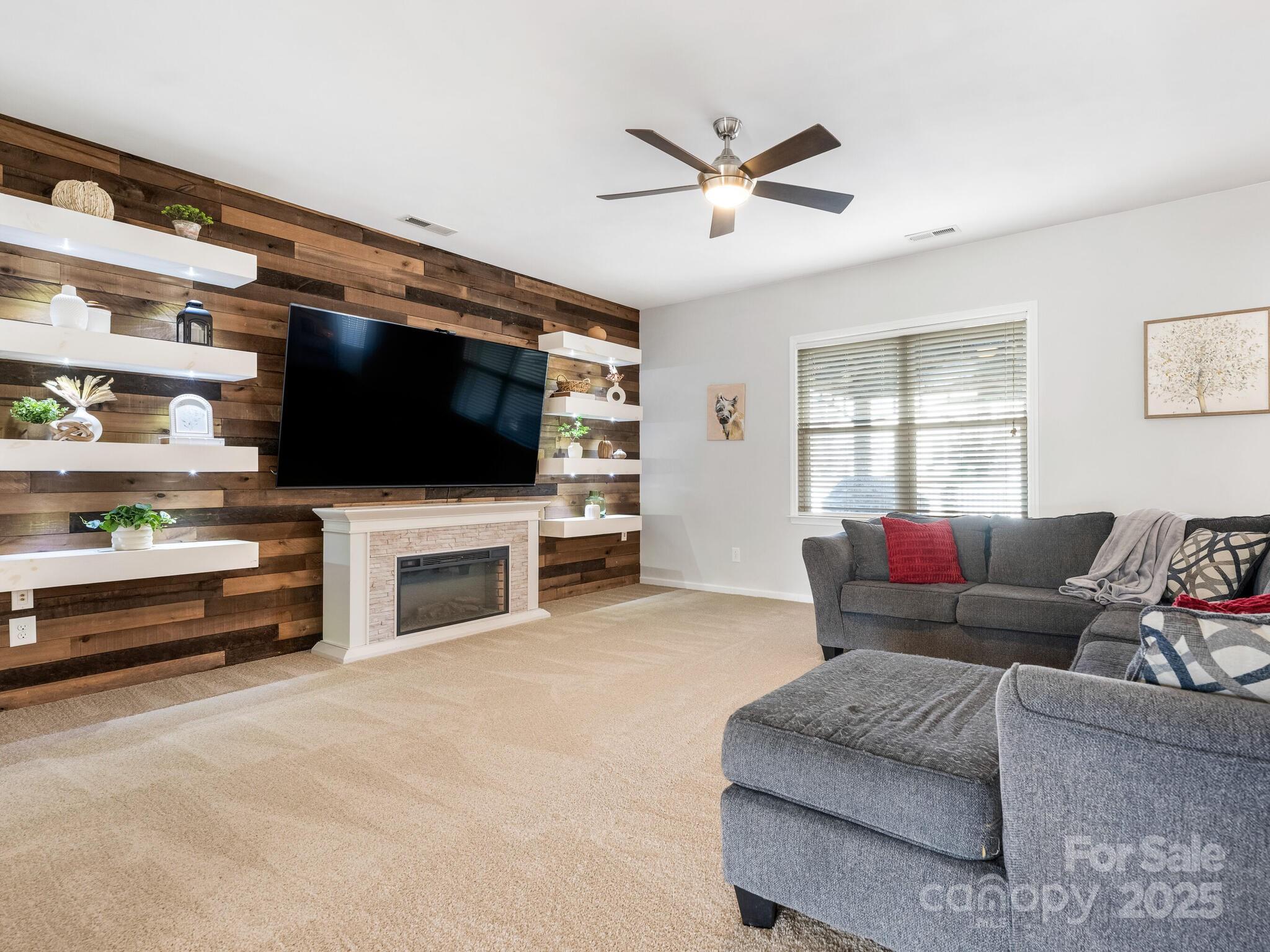 13118 Great Laurel Road