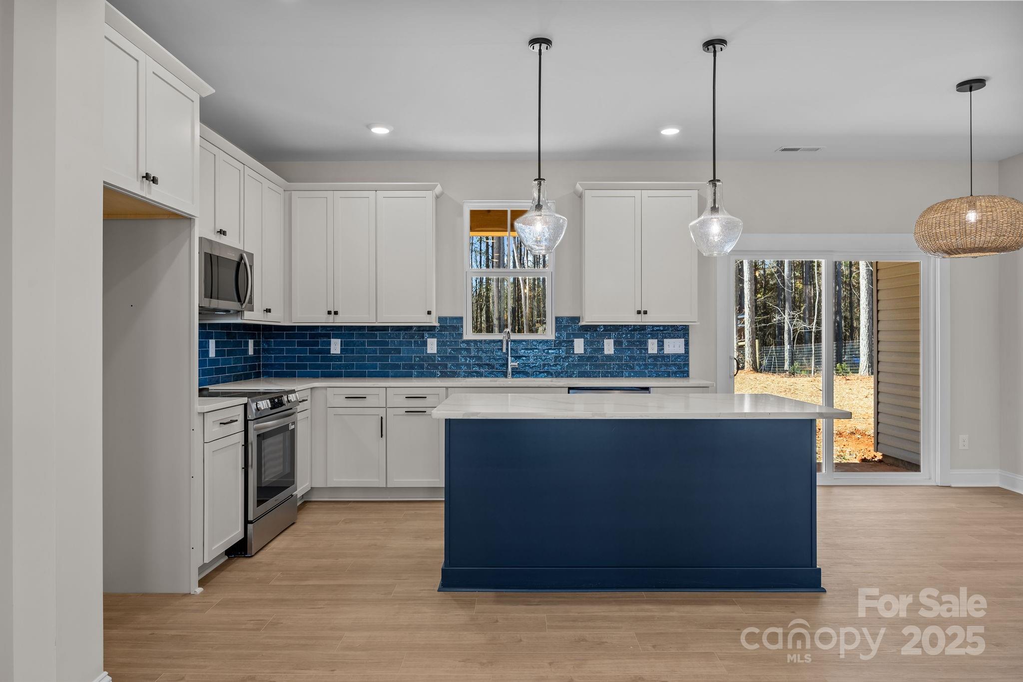 2319 Lee Lawing Road