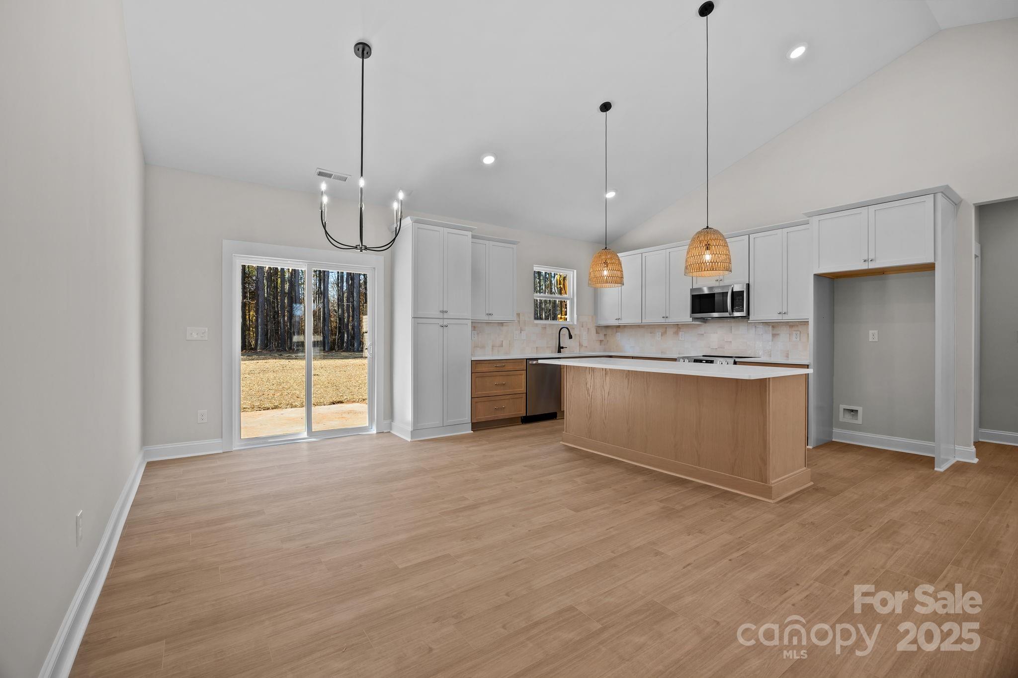 2307 Lee Lawing Road