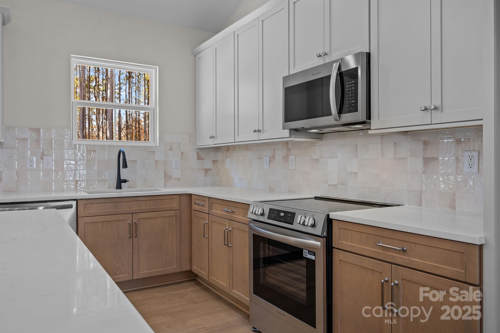 2307 Lee Lawing Road