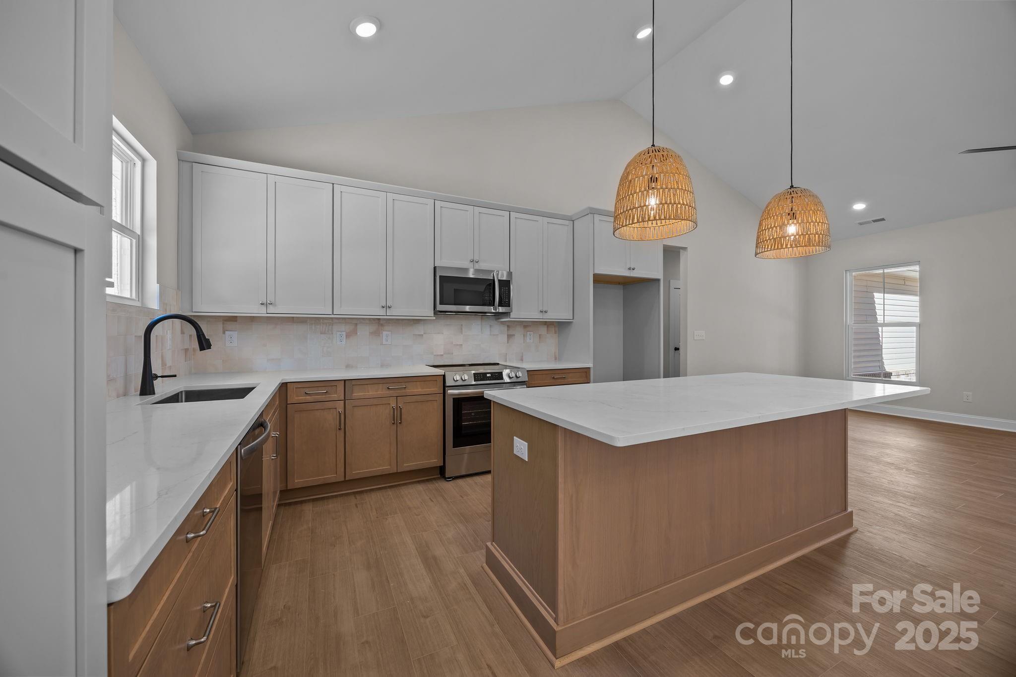 2307 Lee Lawing Road