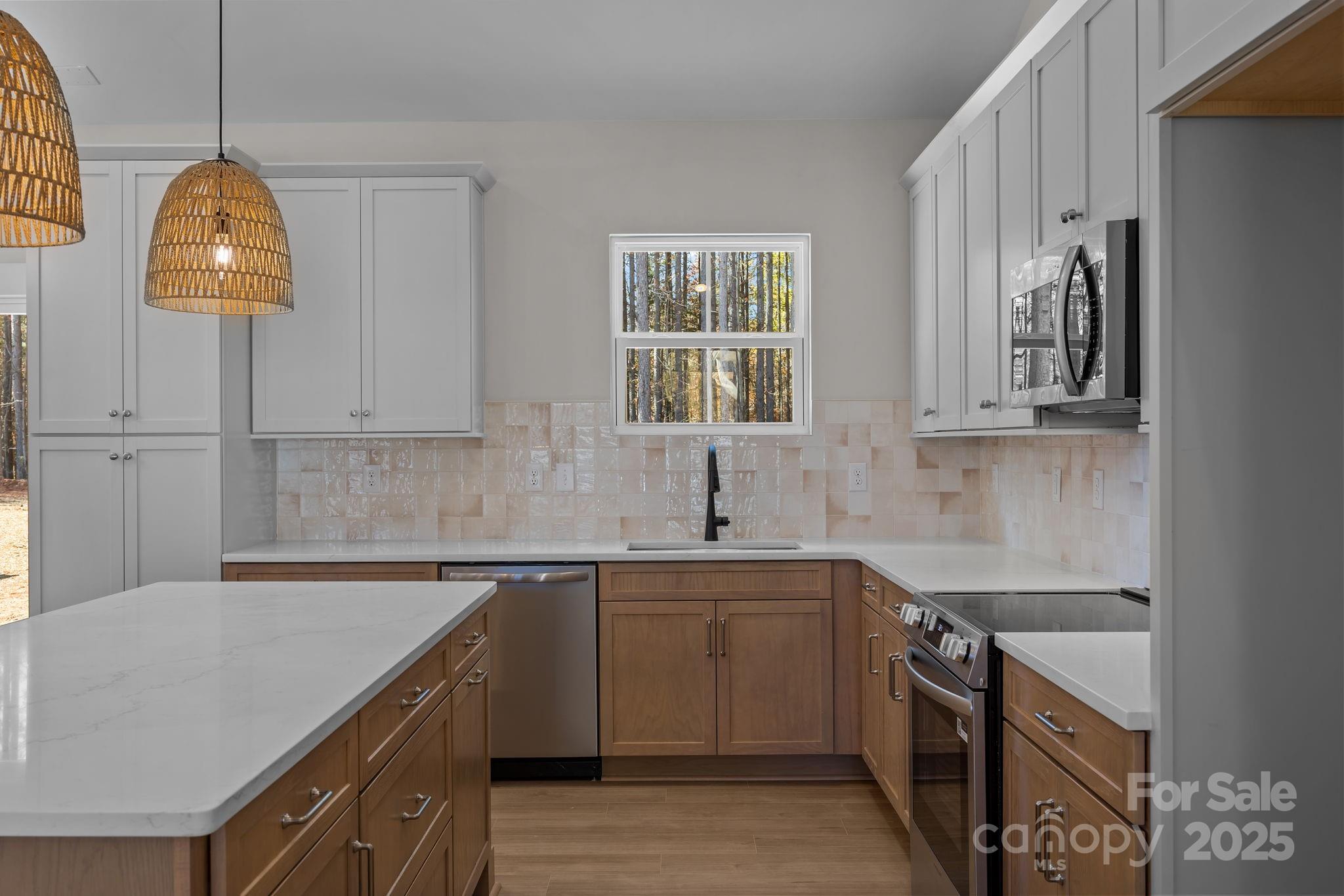 2307 Lee Lawing Road