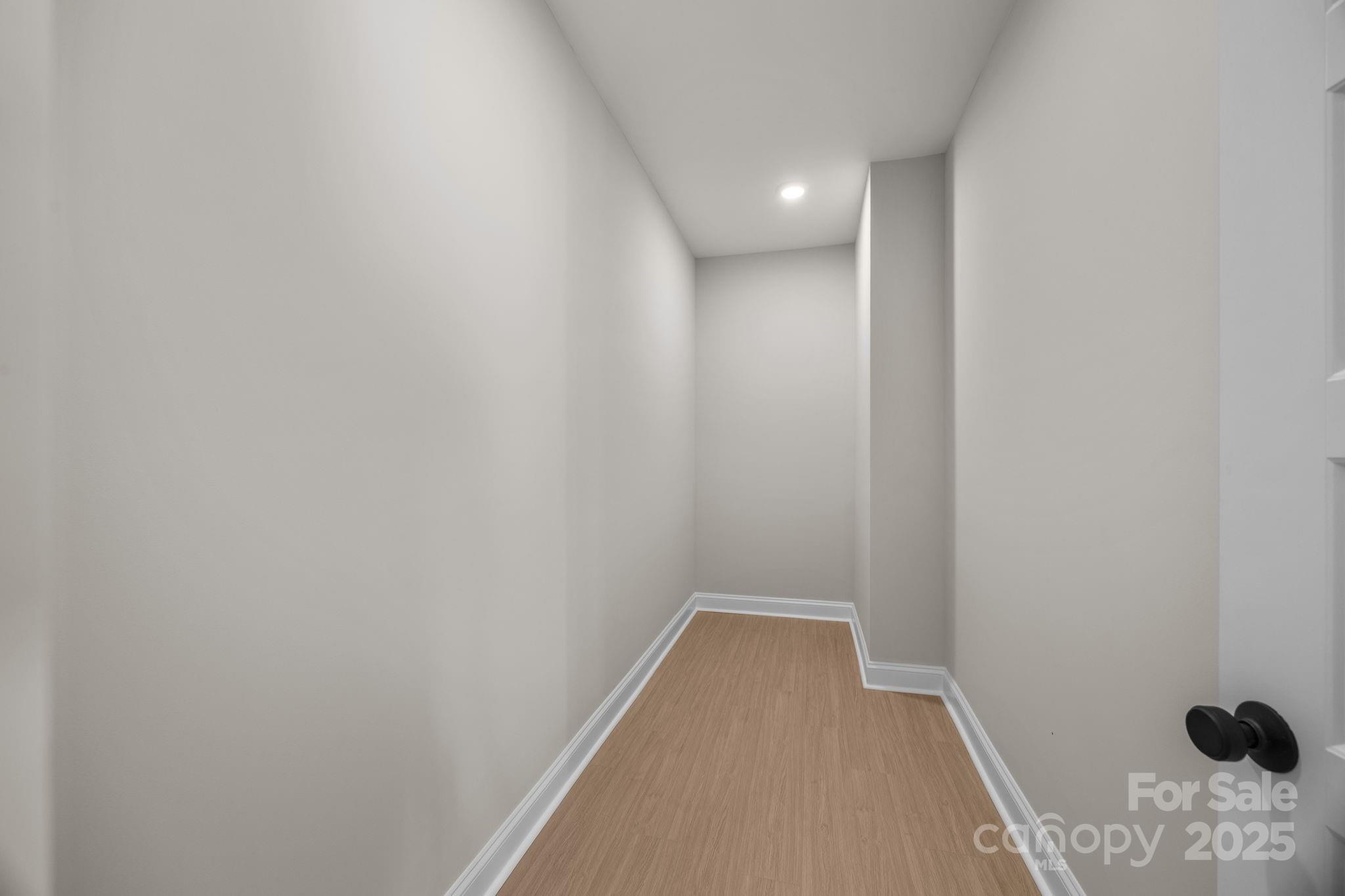 2295 Lee Lawing Road