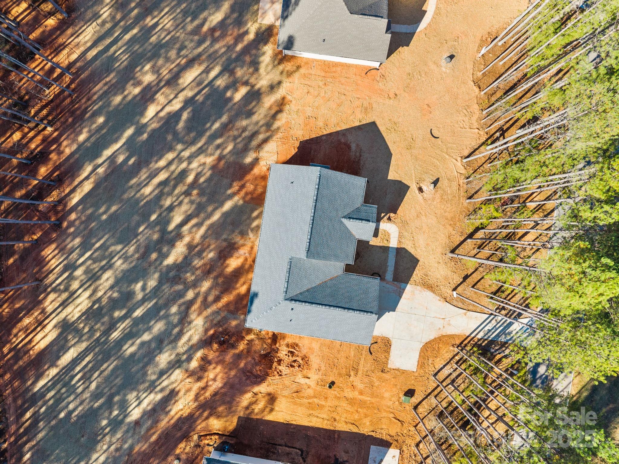 2295 Lee Lawing Road