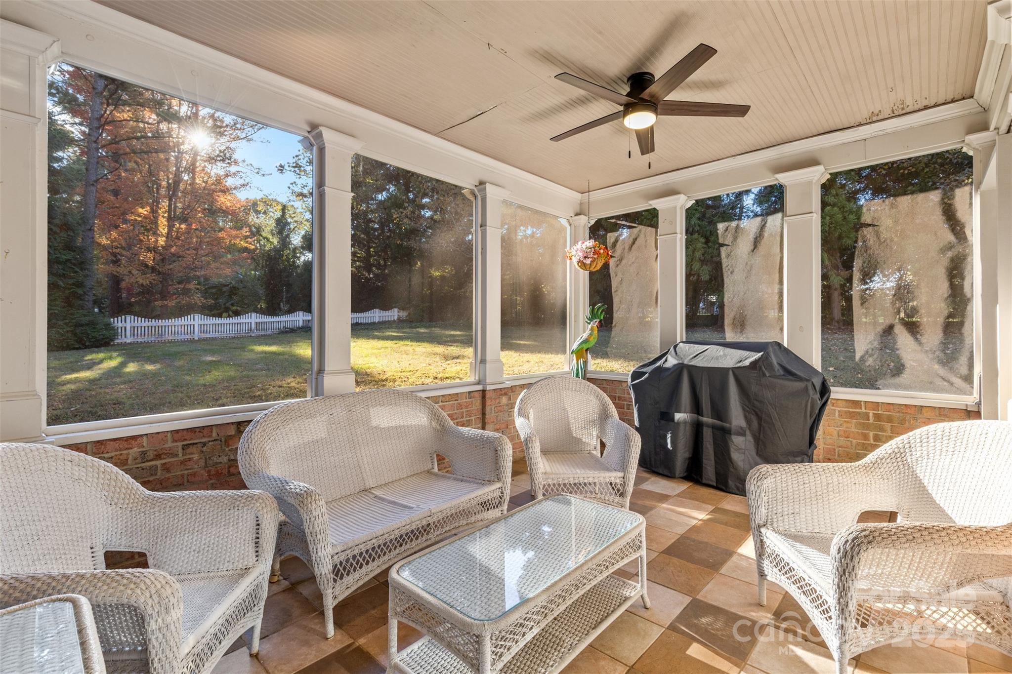 6041 Bluebird Hill Lane