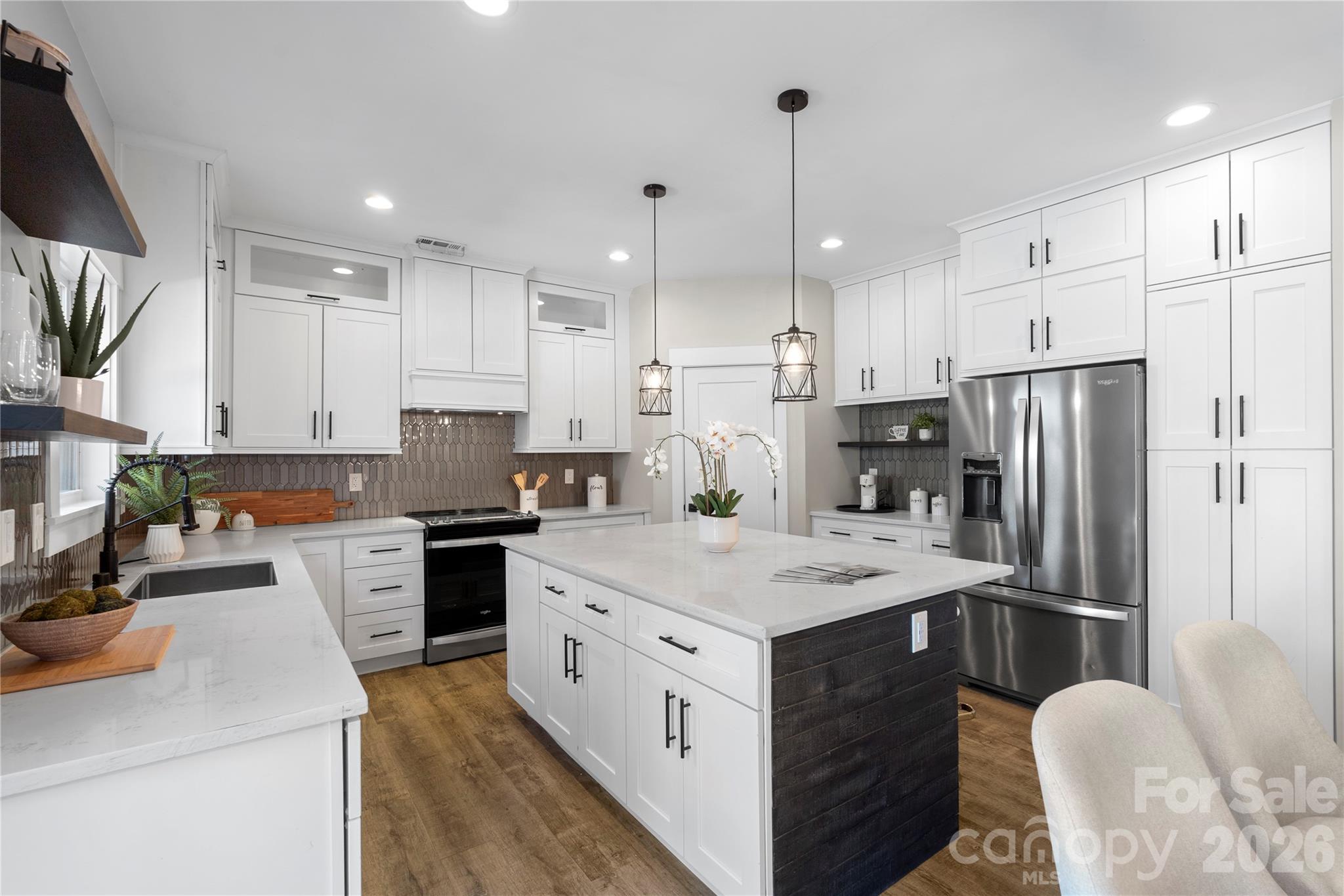6610 Blackwood Lane