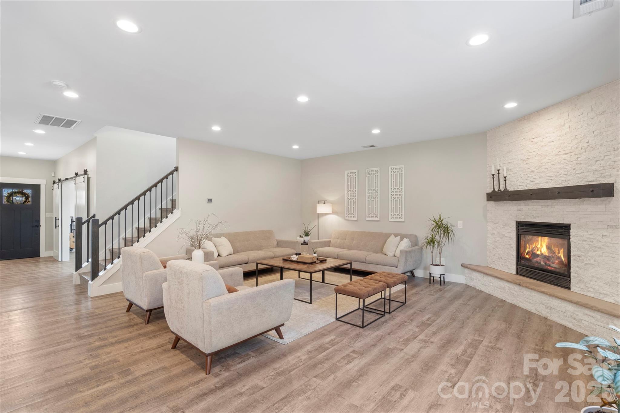 6610 Blackwood Lane