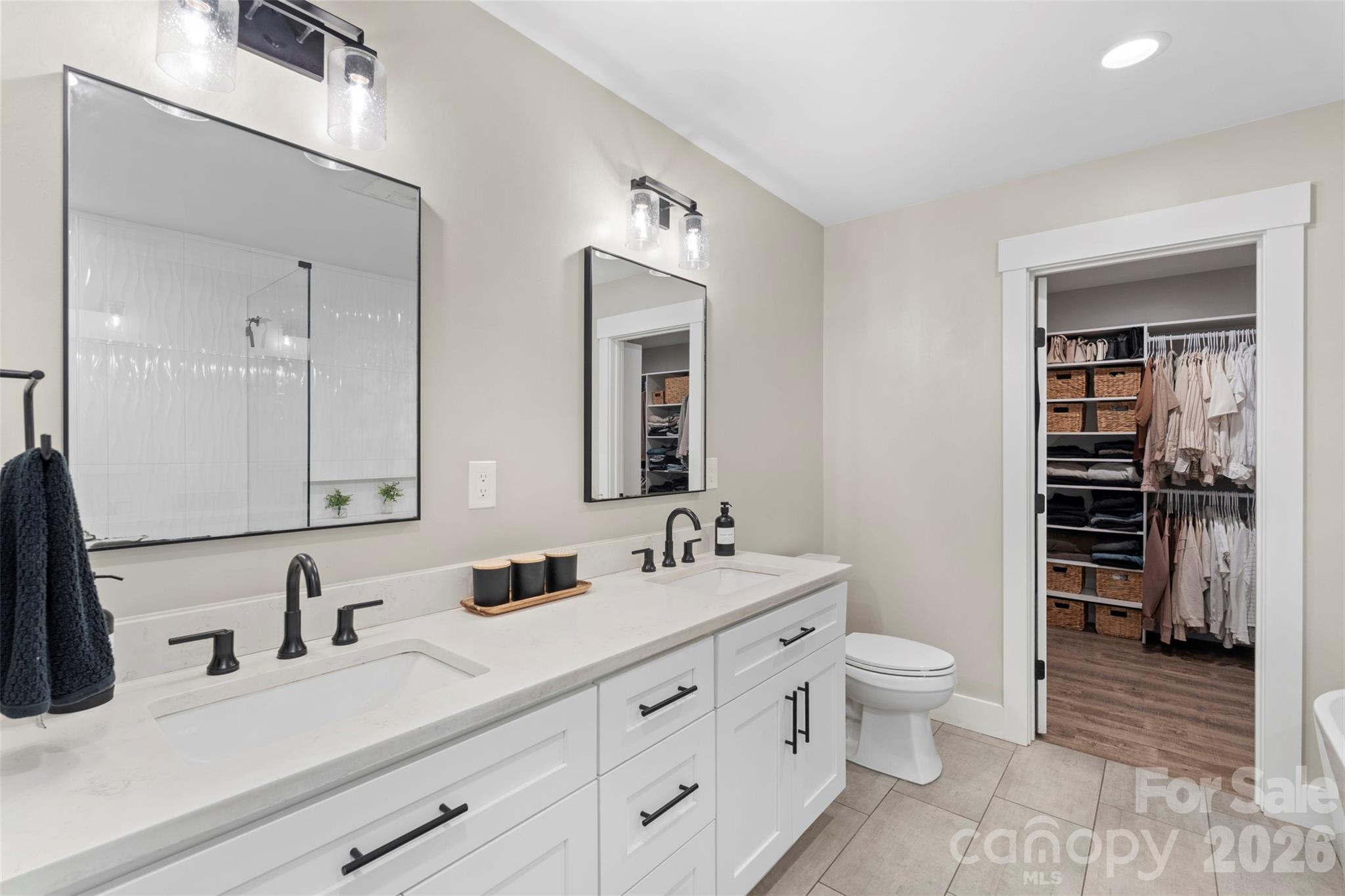 6610 Blackwood Lane